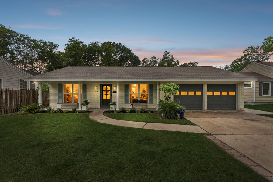 Property photo for 1910 Forest Hill Boulevard, Houston, TX