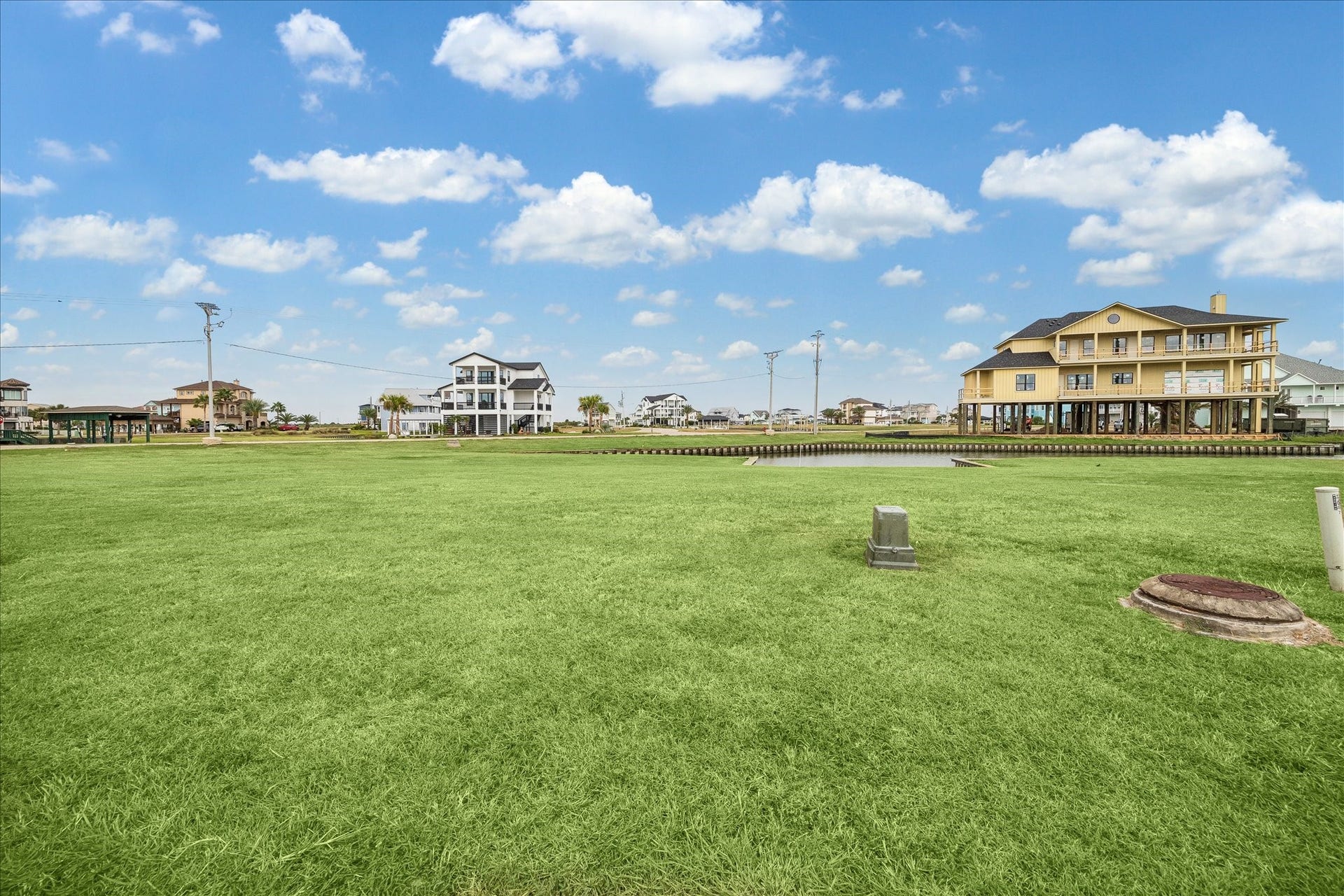 3 Summerland, Hitchcock, TX 77563 3 Summerland, Hitchcock, TX 77563