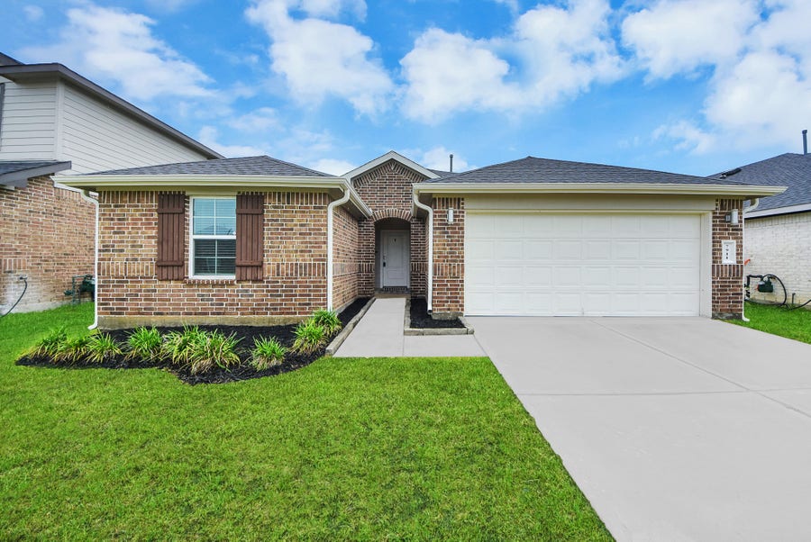 Property photo for 7911 Wrangler Shack Lane, Rosharon, TX