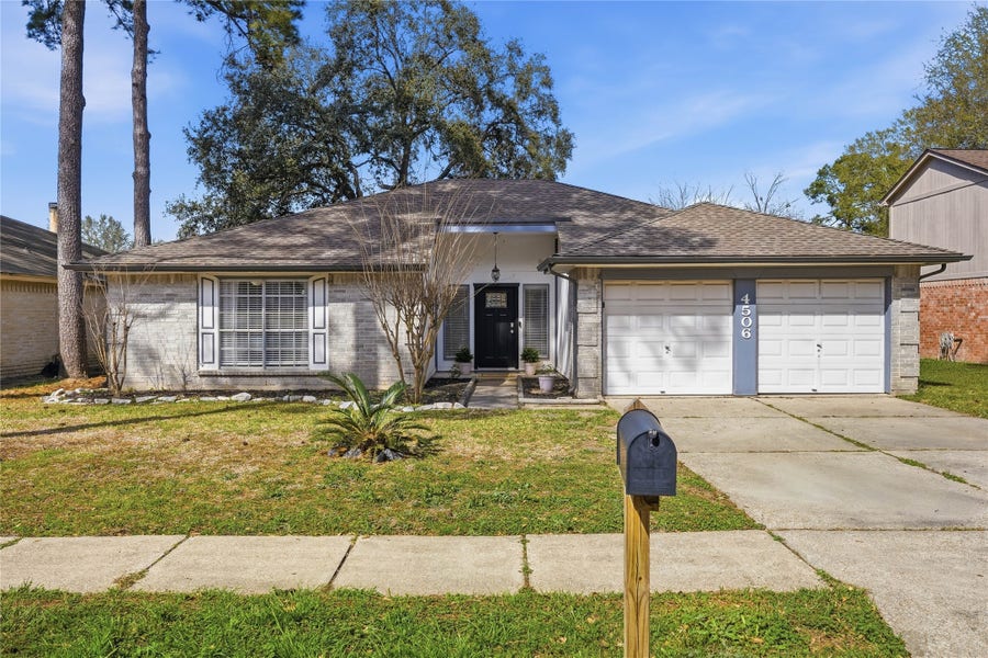 Property photo for 4506 Pineville Lane, Spring, TX