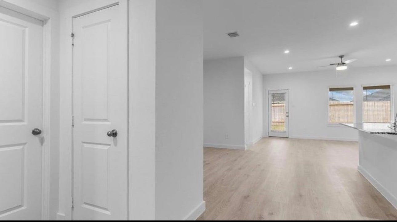 1338 Isola Bella Drive, Richmond, TX 77406 Living/Kitchen Entry