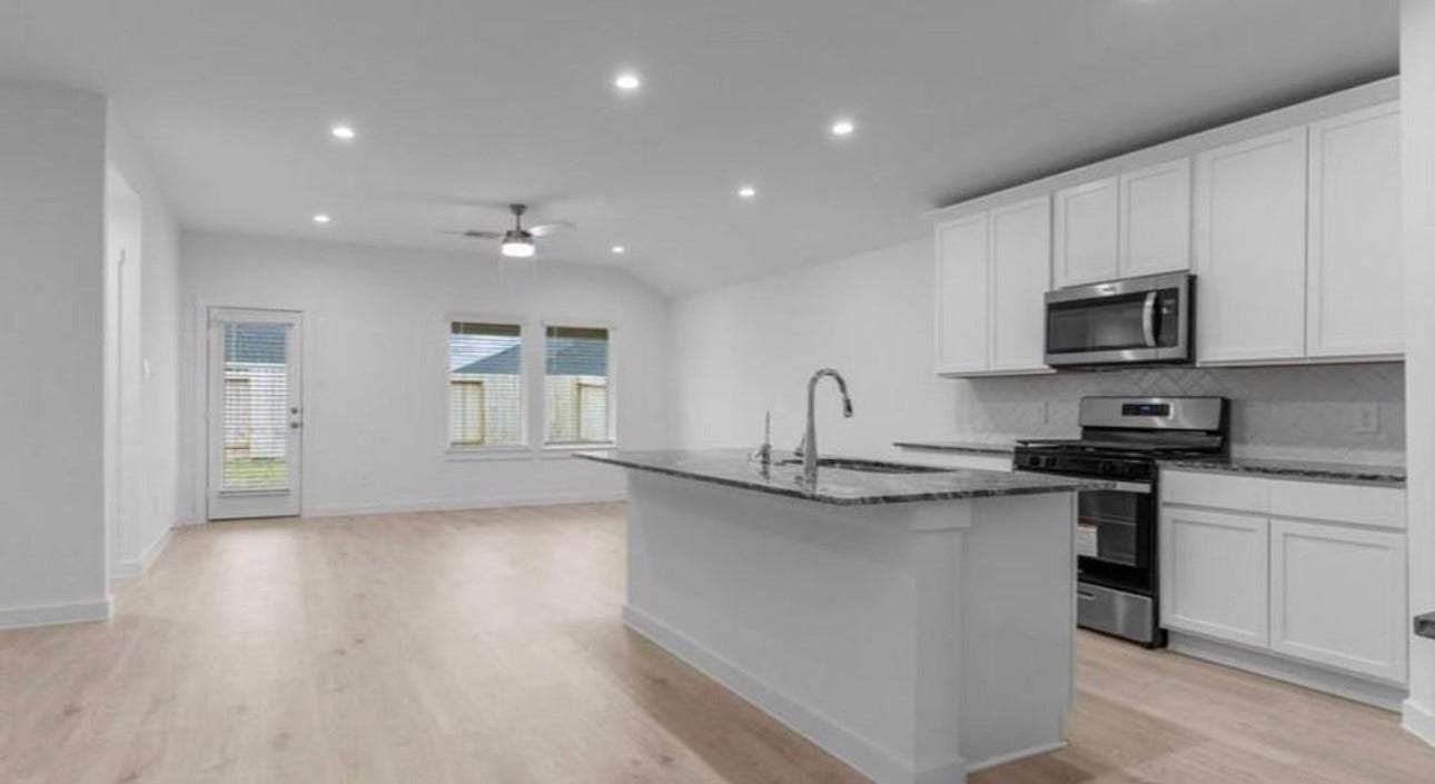 1338 Isola Bella Drive, Richmond, TX 77406 Kitchen