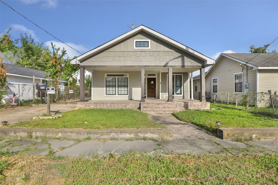 Property photo for 212 Super Street, Houston, TX