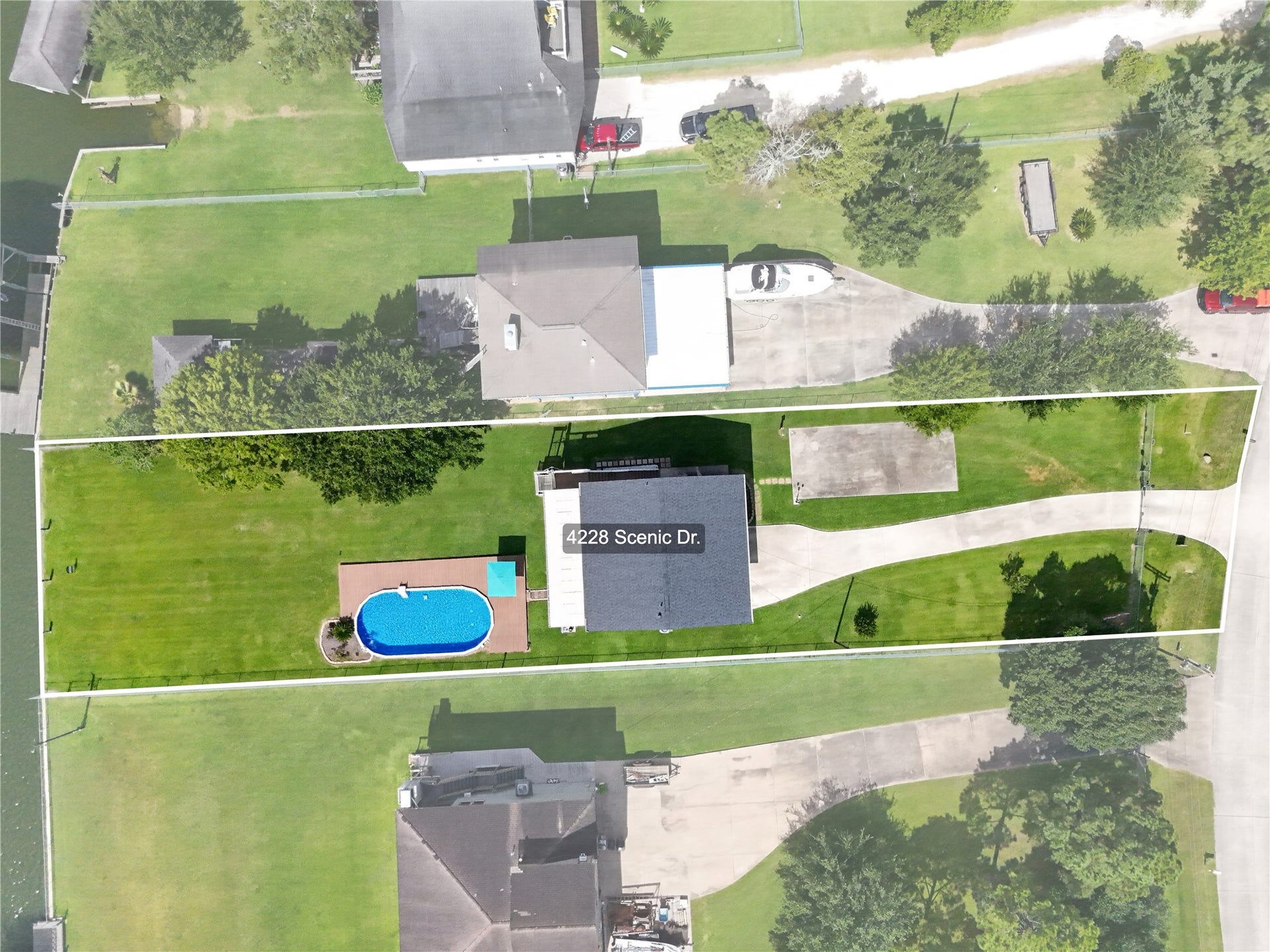 4228 Scenic Drive, Dickinson, TX 77539 4228 Scenic Drive, Dickinson, TX 77539