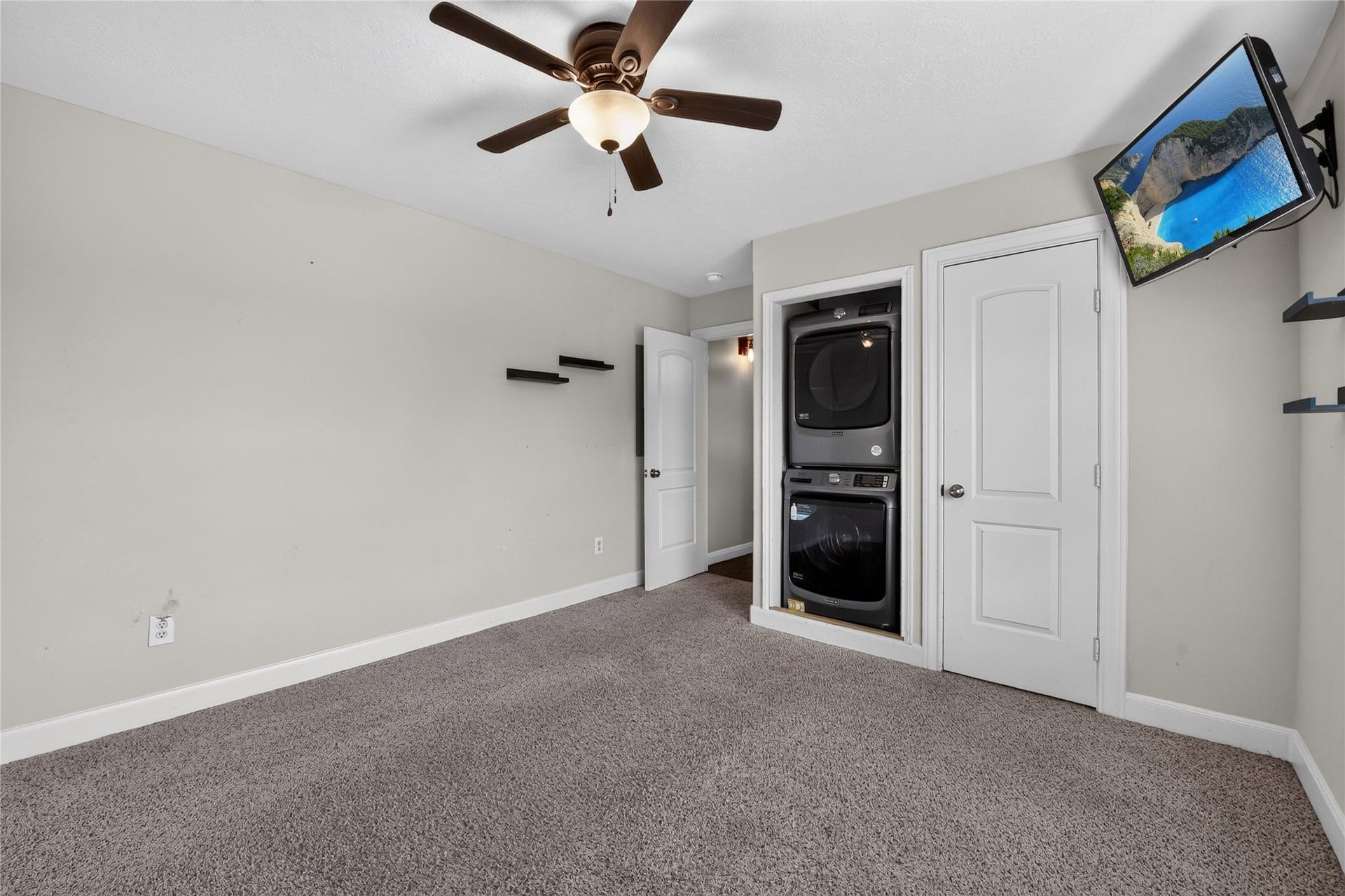 4228 Scenic Drive, Dickinson, TX 77539 4228 Scenic Drive, Dickinson, TX 77539