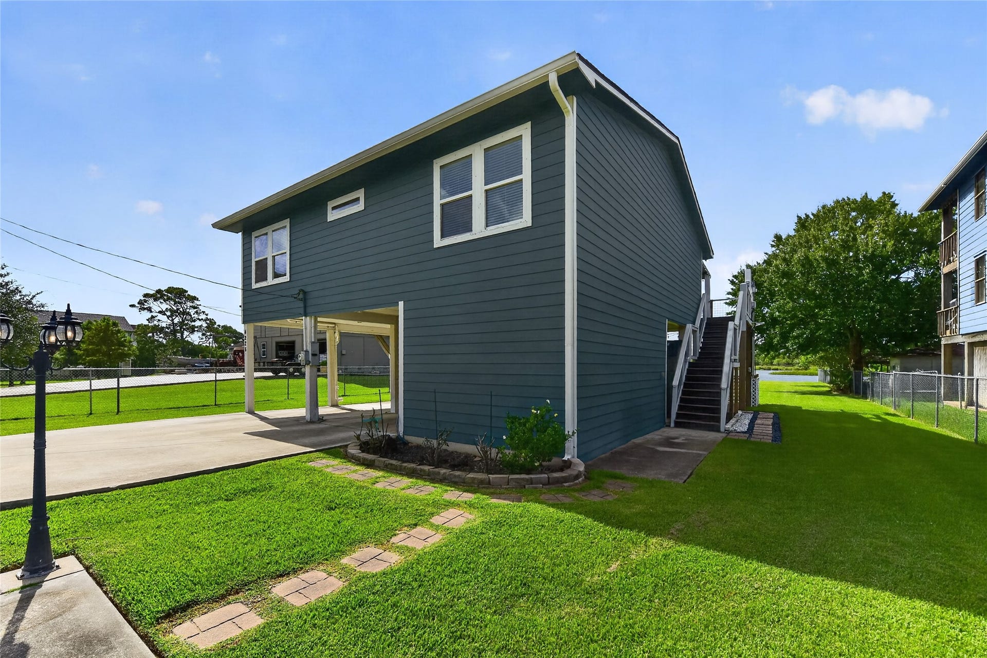 4228 Scenic Drive, Dickinson, TX 77539 4228 Scenic Drive, Dickinson, TX 77539