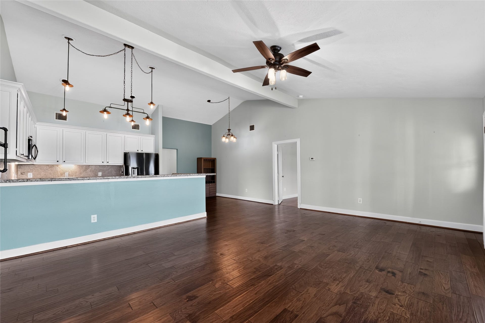 4228 Scenic Drive, Dickinson, TX 77539 4228 Scenic Drive, Dickinson, TX 77539