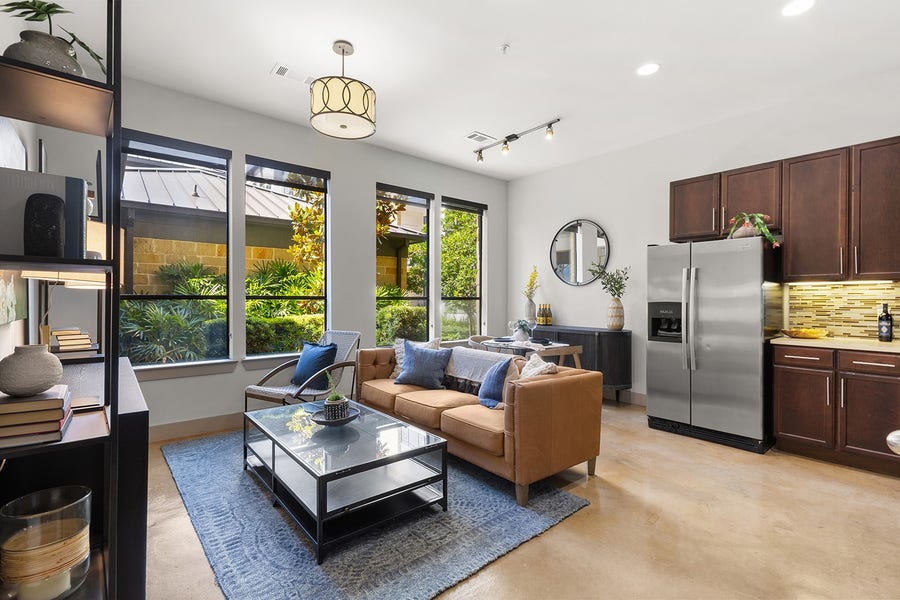 Property photo for 1616 W W Dallas Street, #110, Houston, TX