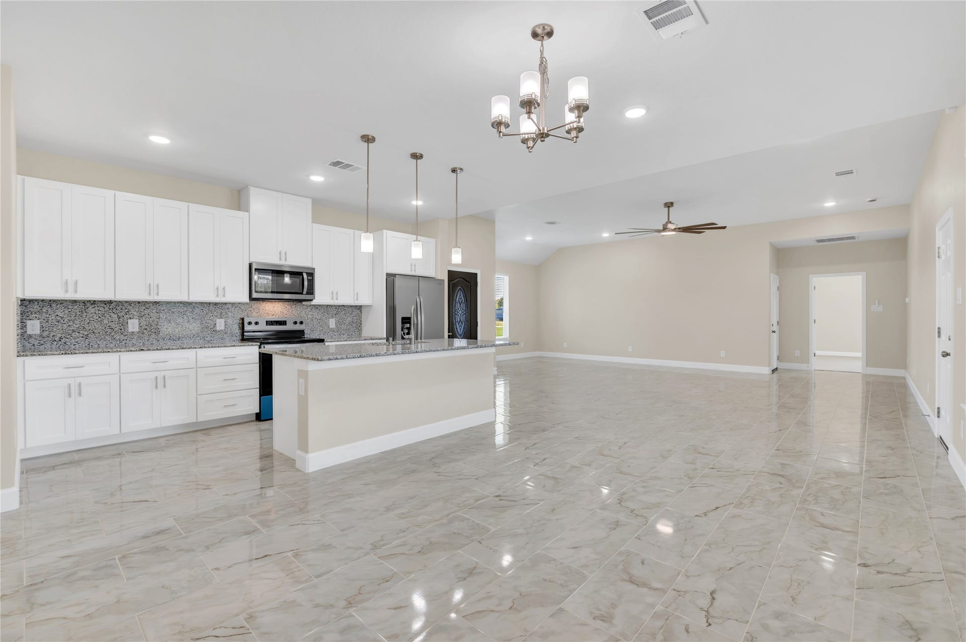 7120 County Road 171, Alvin, TX 77511