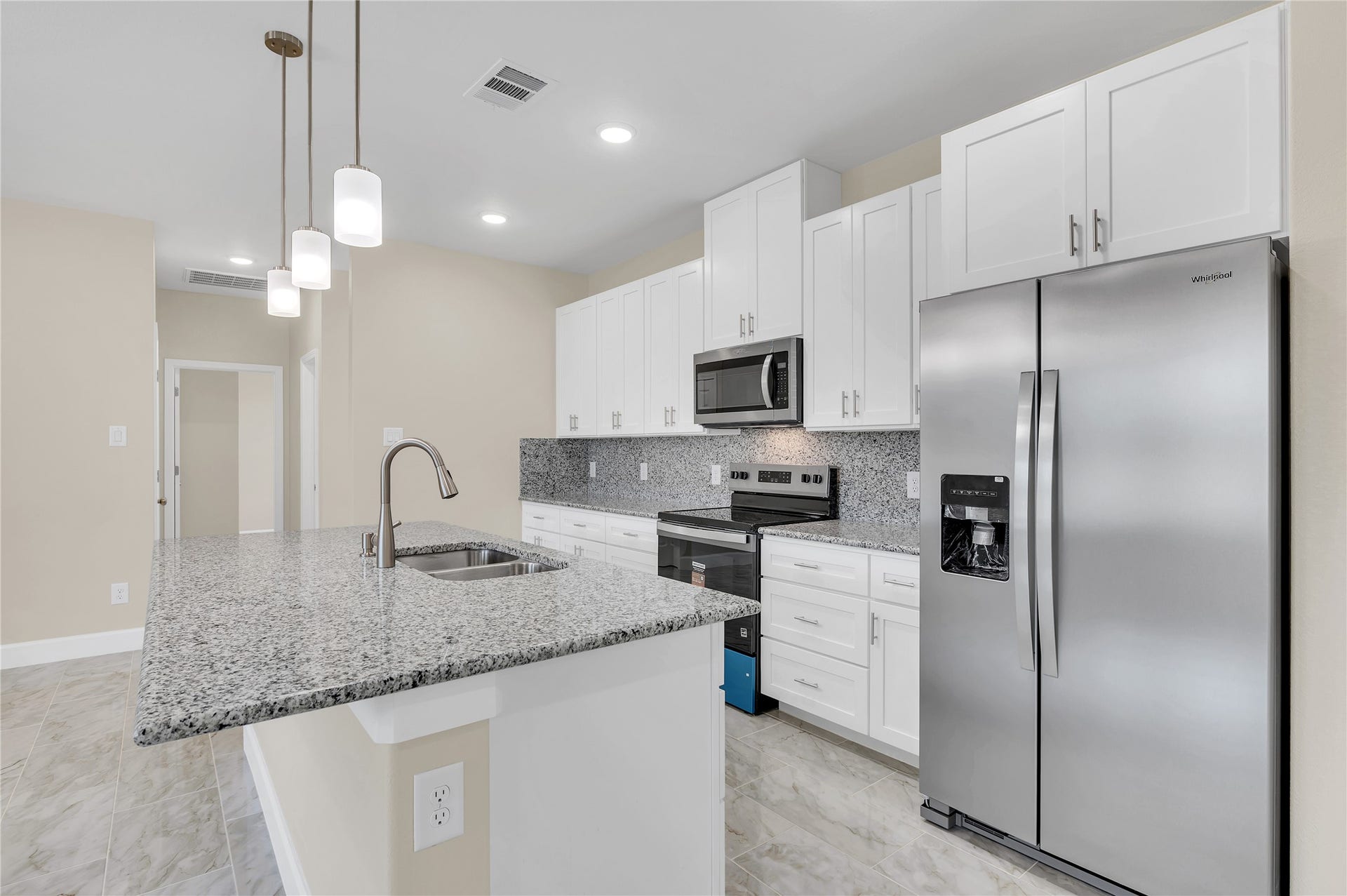 7120 County Road 171, Alvin, TX 77511