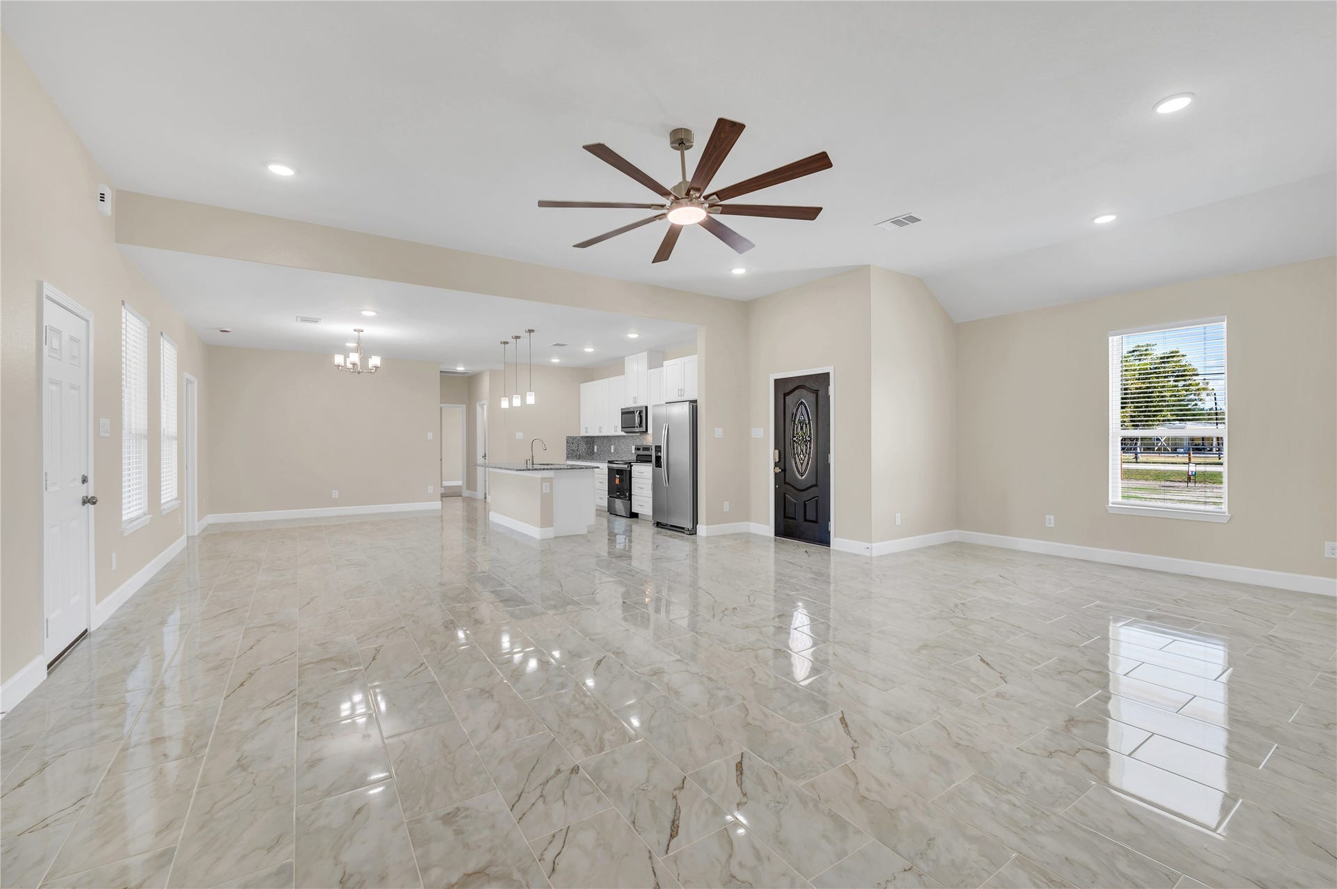 7120 County Road 171, Alvin, TX 77511