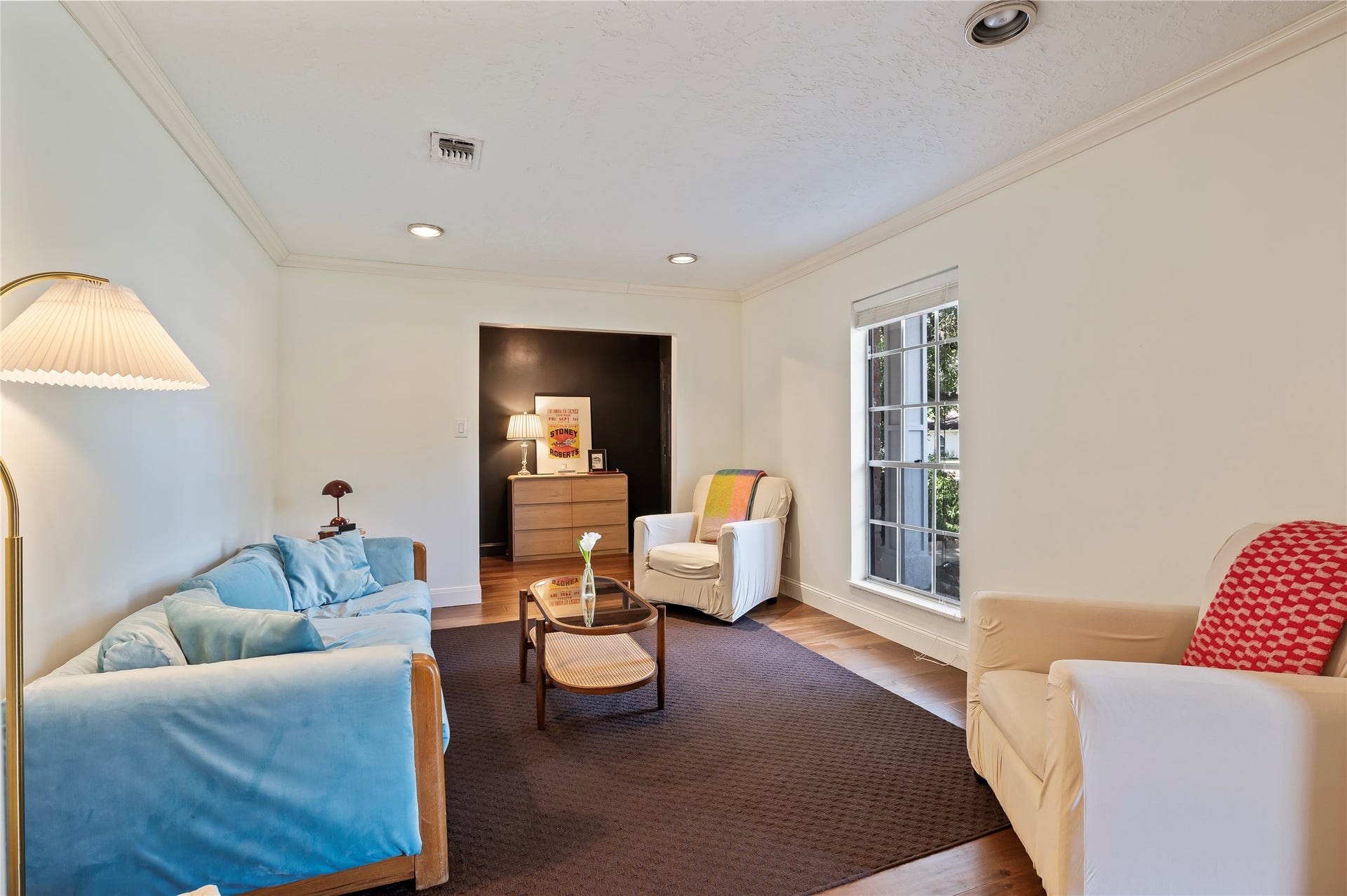 501 Audubon Street, League City, TX 77573 Another view of the large family room area.