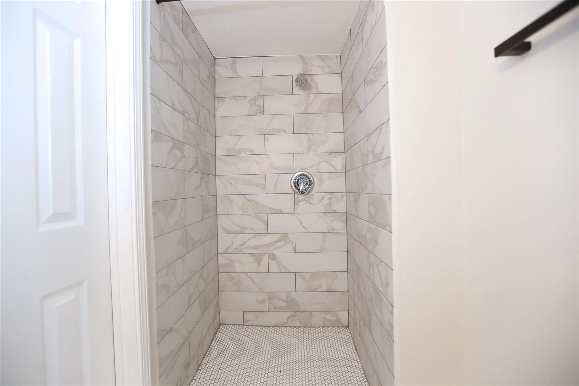 5917 1/2 Sherman Street, #1, Houston, TX 77011 Standing showed in the bathroom.