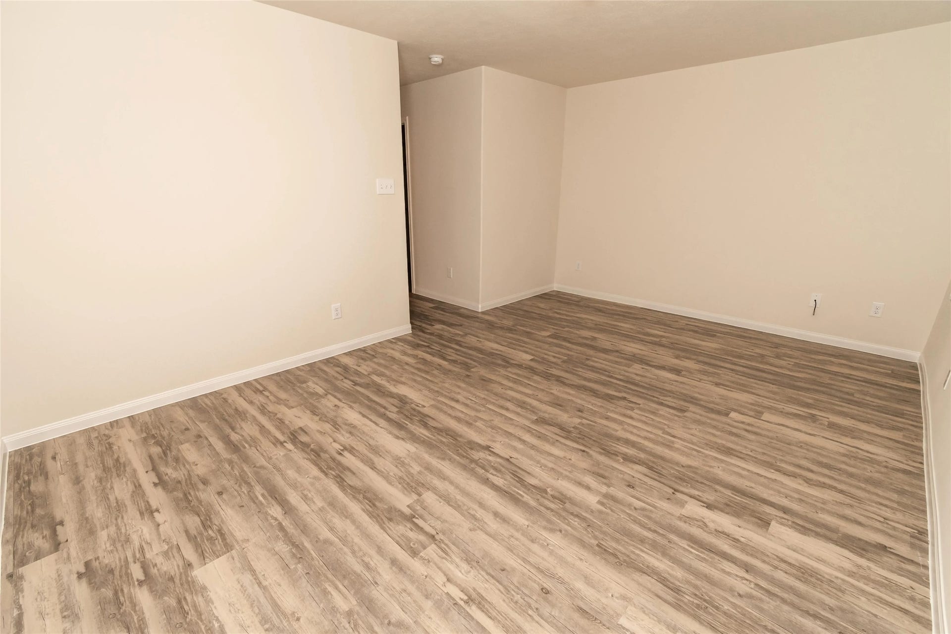 Please note: photos may not reflect recent renovations.