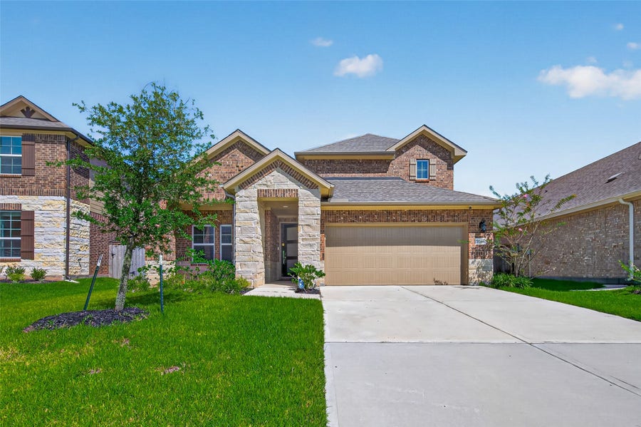 Property photo for 7046 Lauren Oak Drive, Conroe, TX