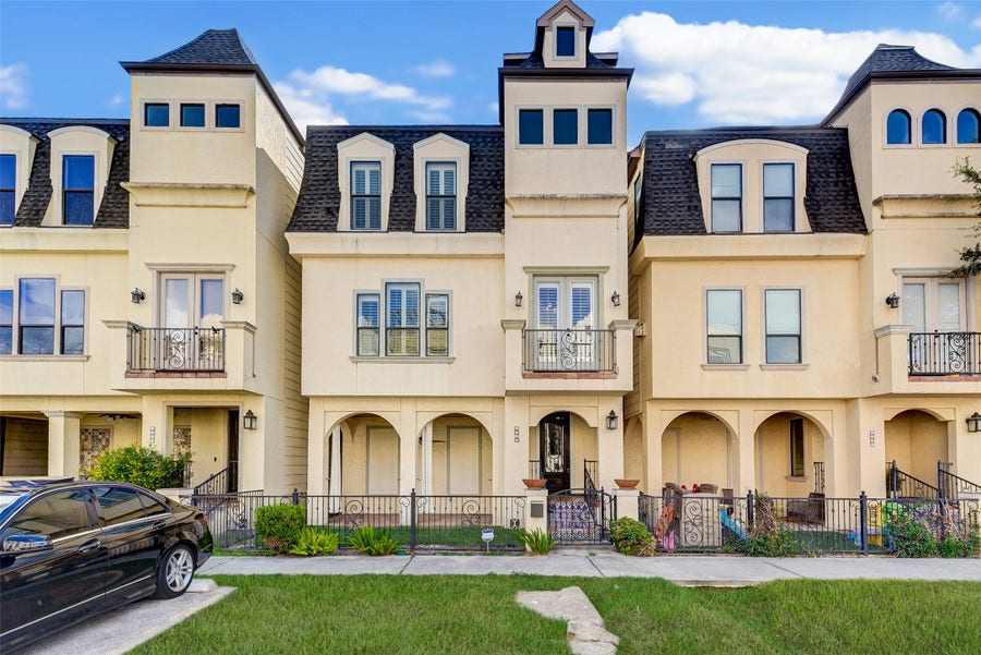 Property photo for 2306 Couch Street, Houston, TX