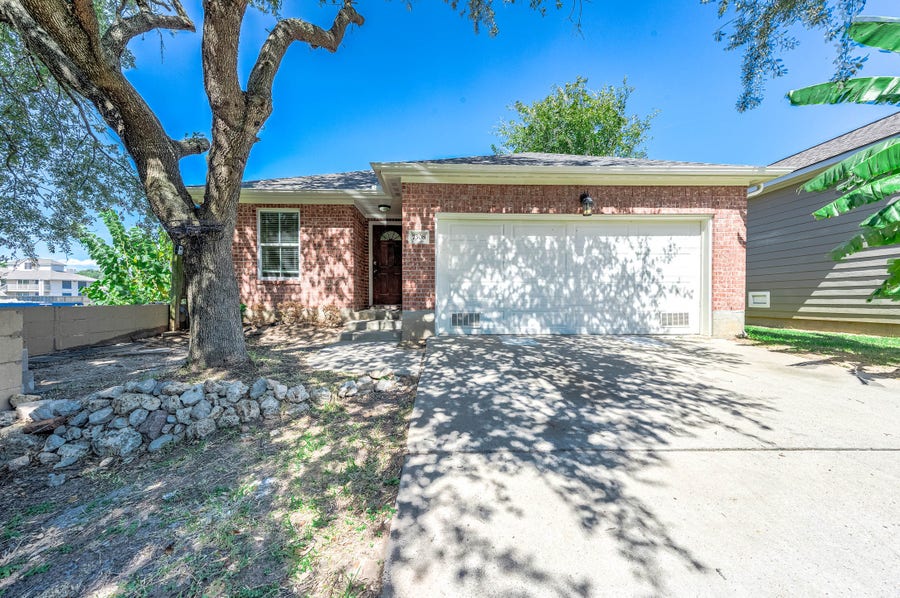Property photo for 7308 Avenue R, Galveston, TX