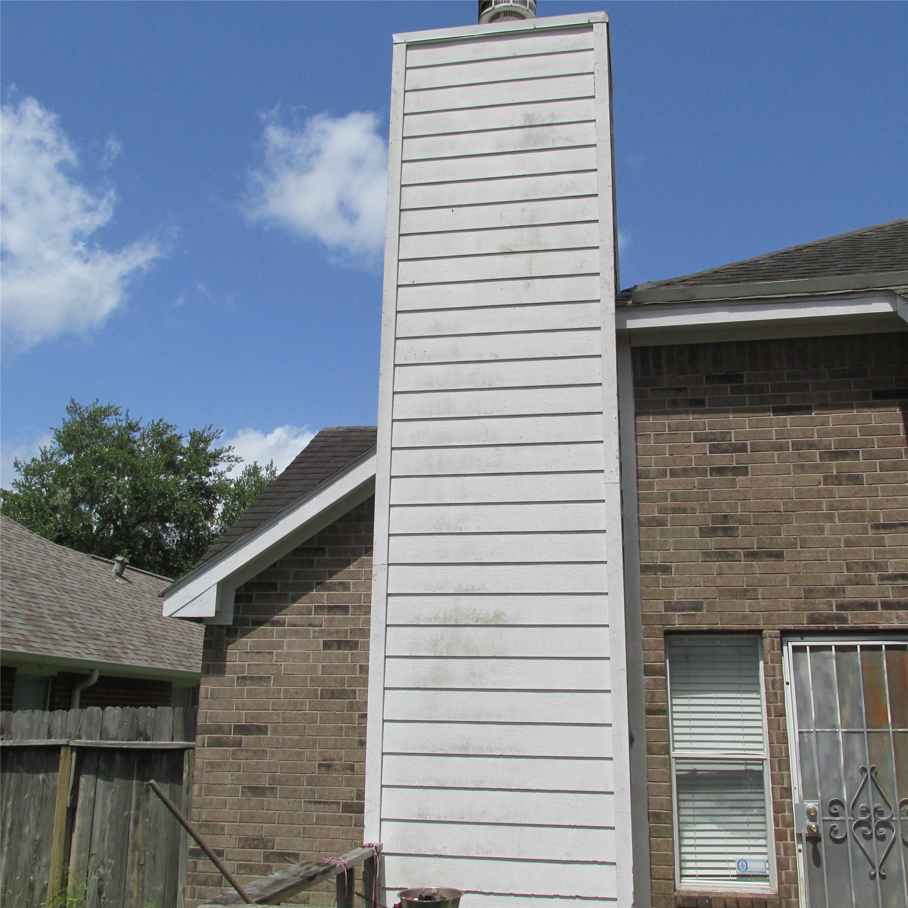 3255 Lakeway Lane, Pearland, TX 77584 Rear View 2