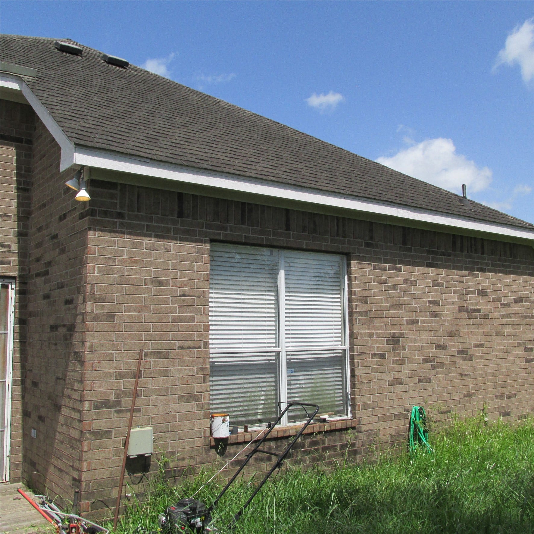 3255 Lakeway Lane, Pearland, TX 77584 Rear View