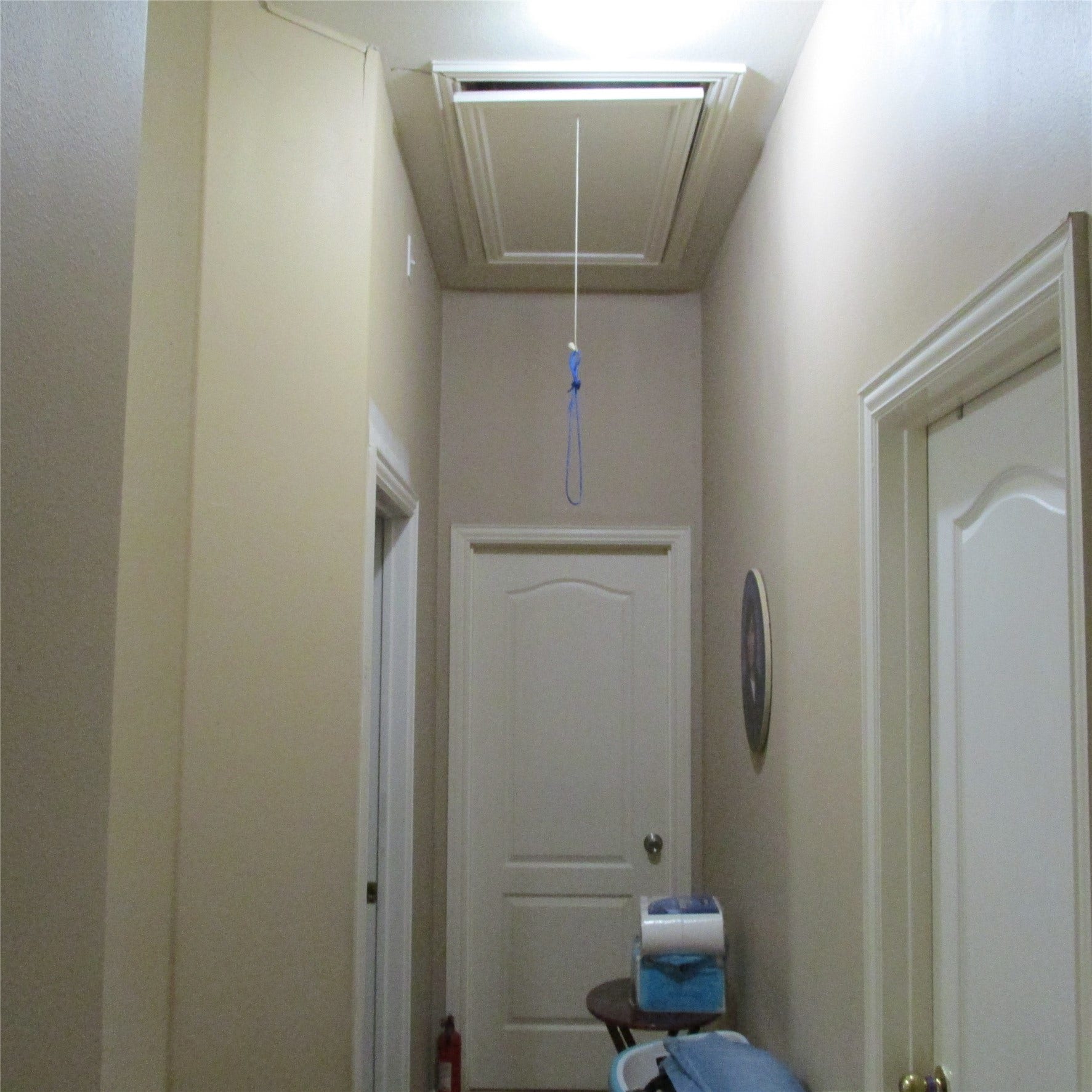 3255 Lakeway Lane, Pearland, TX 77584 Hallway