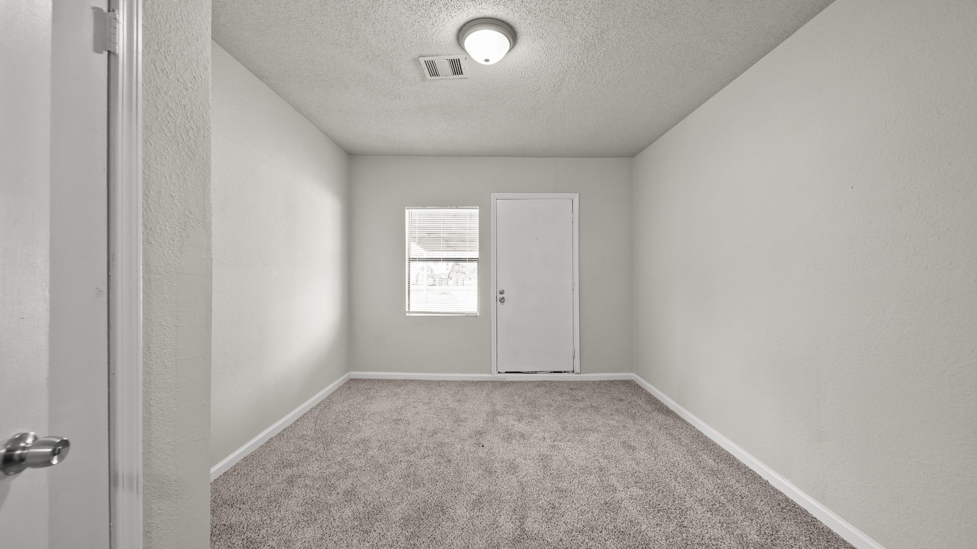 6809 W Bayou Drive W, Hitchcock, TX 77563 6809 W Bayou Drive W, Hitchcock, TX 77563