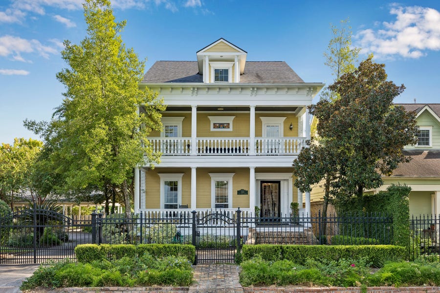 Property photo for 216 E 26th Street, Houston, TX