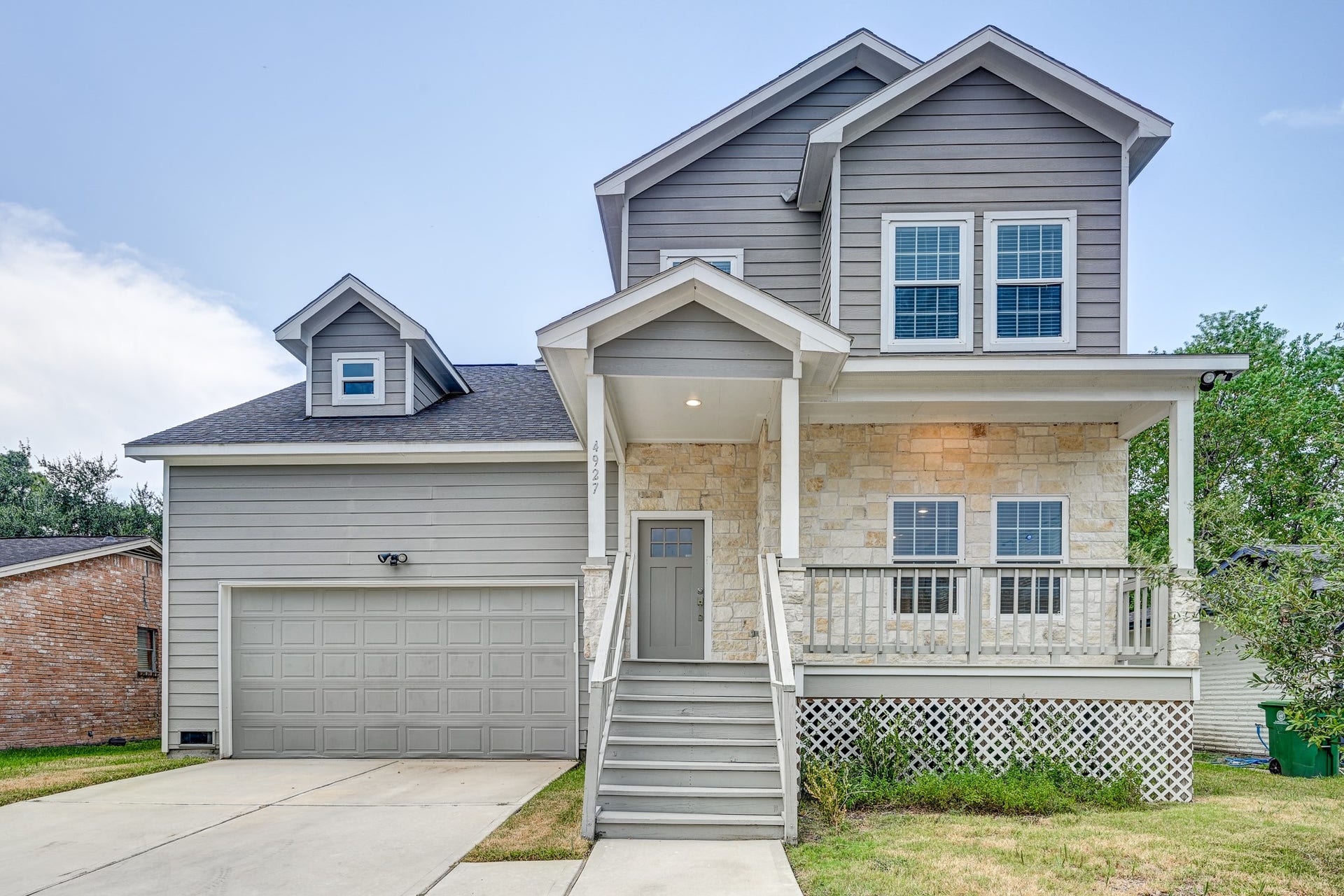 4927 E Ridge Creek Drive, Houston, TX 77053 4927 E Ridge Creek Drive, Houston, TX 77053
