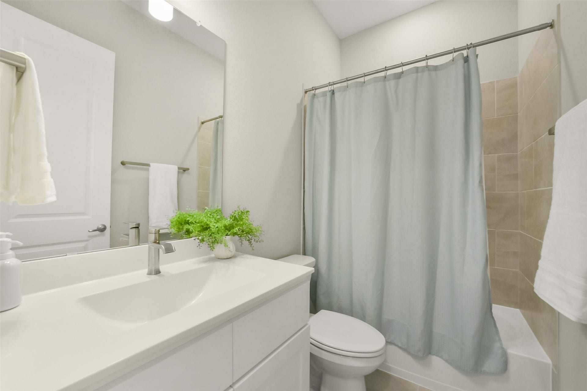 1702 Spring View, Friendswood, TX 77546 1702 Spring View, Friendswood, TX 77546