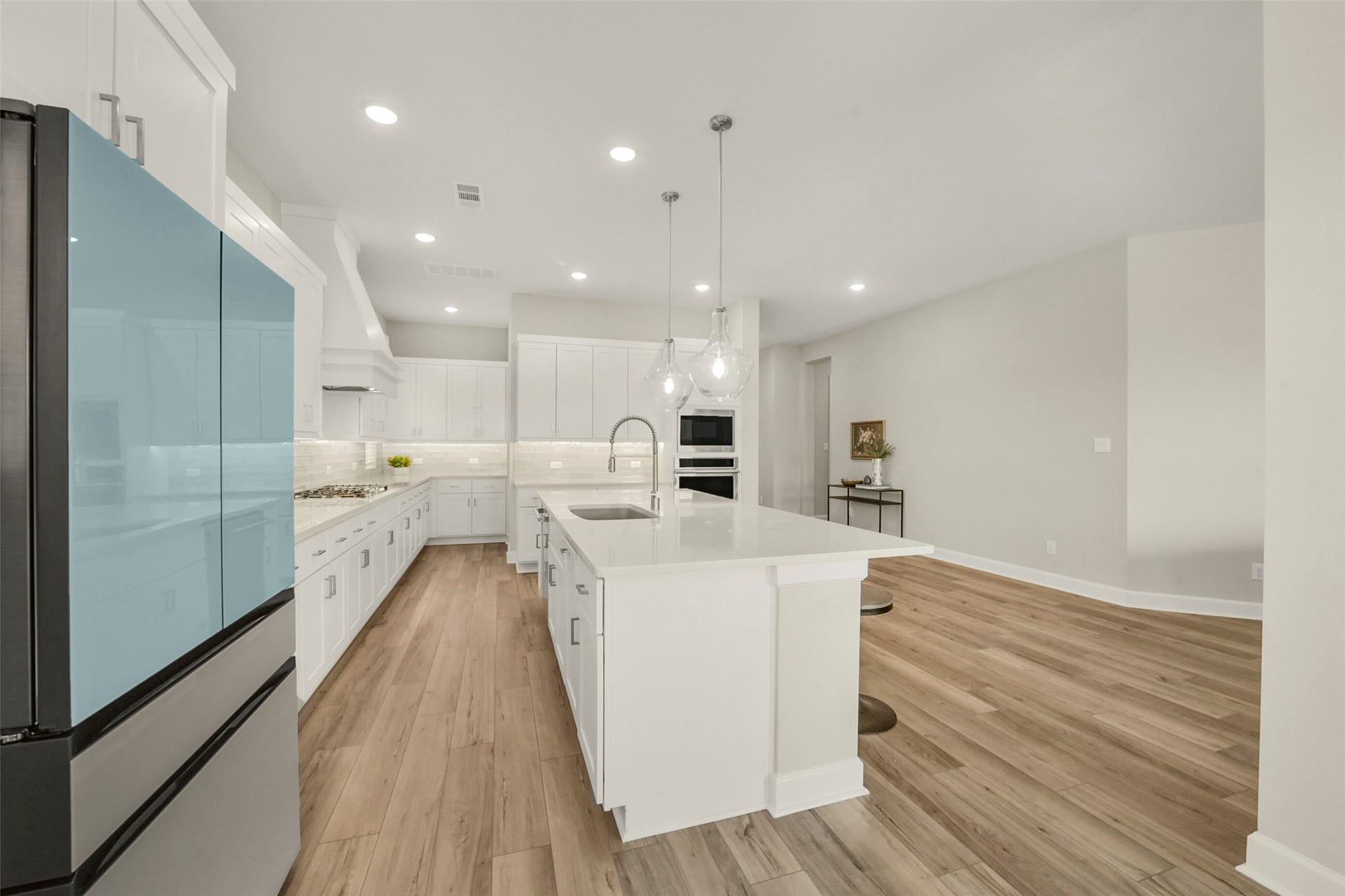1702 Spring View, Friendswood, TX 77546 1702 Spring View, Friendswood, TX 77546