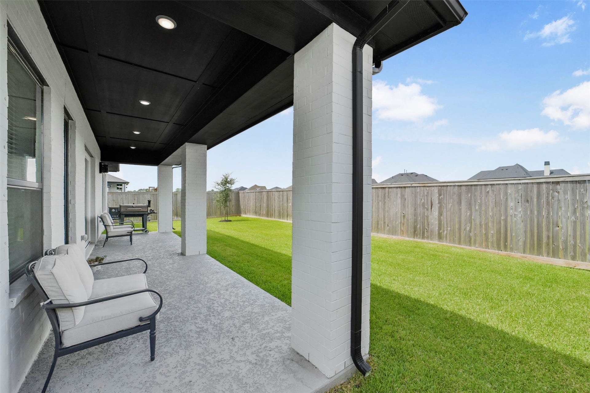 1702 Spring View, Friendswood, TX 77546 1702 Spring View, Friendswood, TX 77546