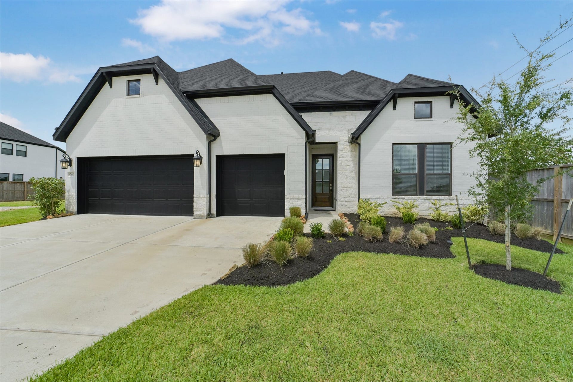 1702 Spring View, Friendswood, TX 77546 1702 Spring View, Friendswood, TX 77546