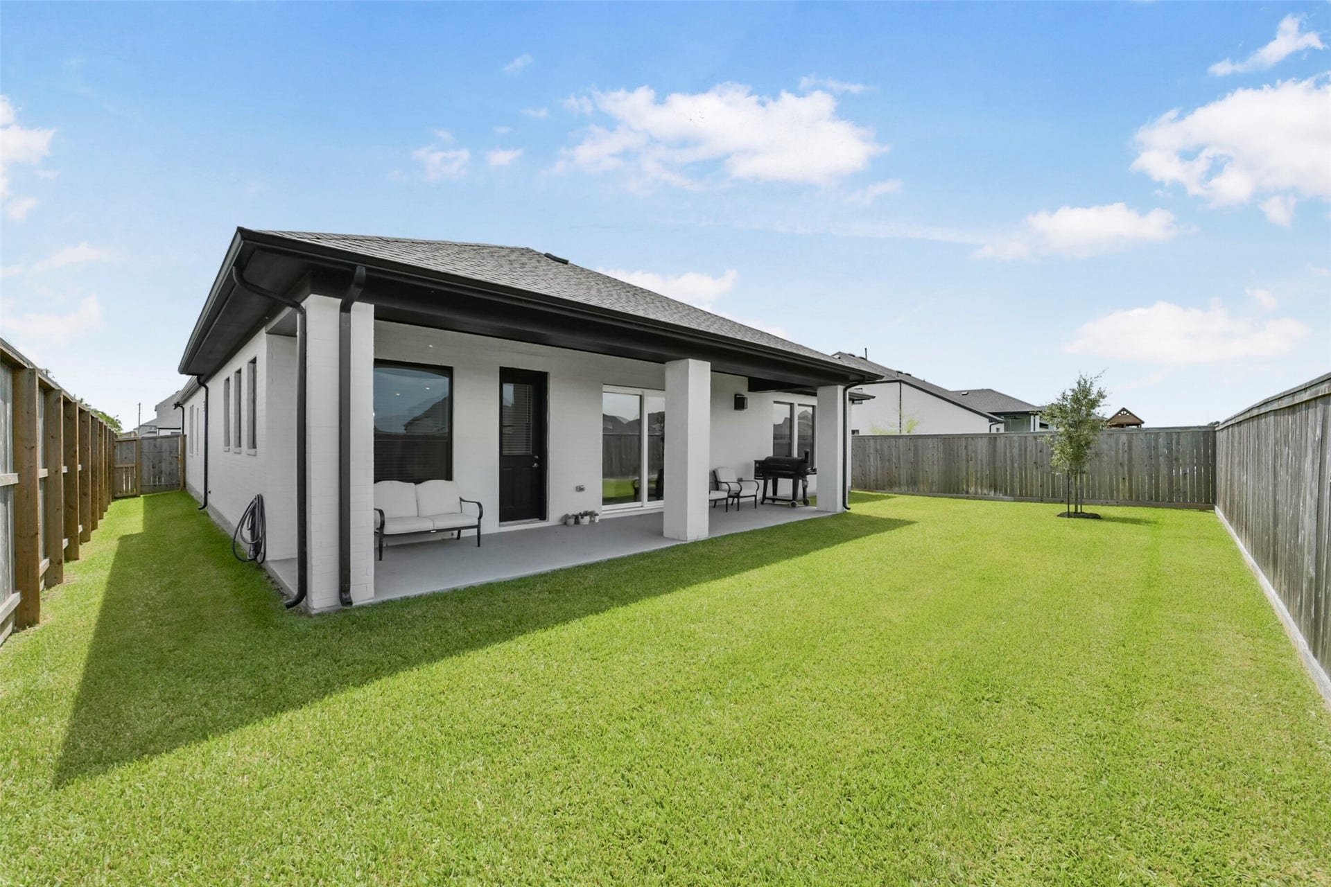 1702 Spring View, Friendswood, TX 77546 1702 Spring View, Friendswood, TX 77546