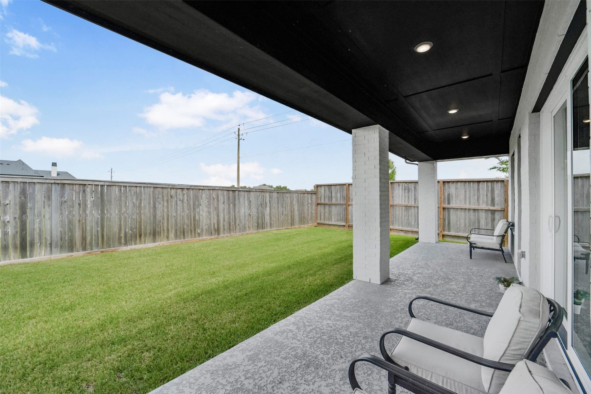 1702 Spring View, Friendswood, TX 77546 1702 Spring View, Friendswood, TX 77546