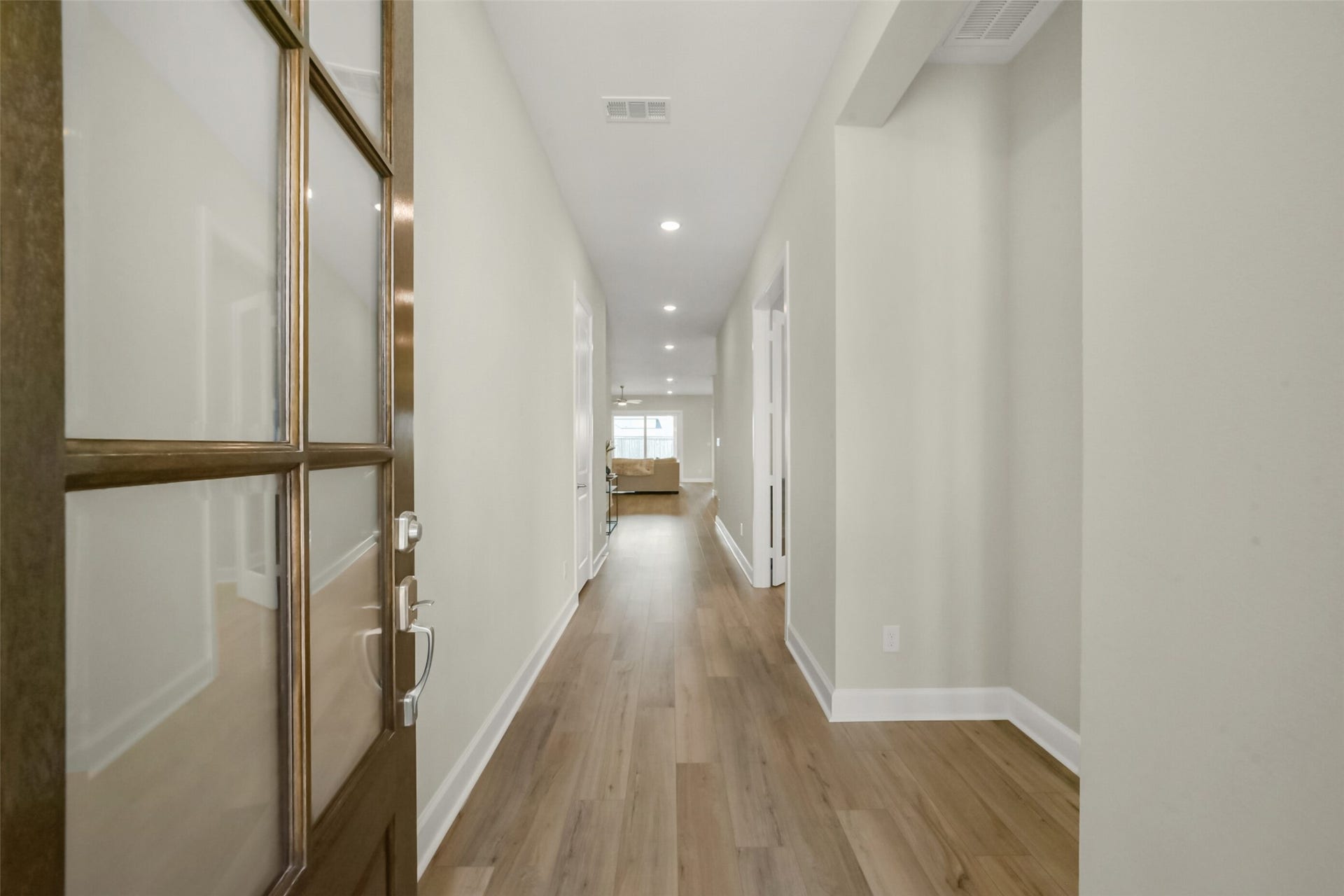 1702 Spring View, Friendswood, TX 77546 1702 Spring View, Friendswood, TX 77546