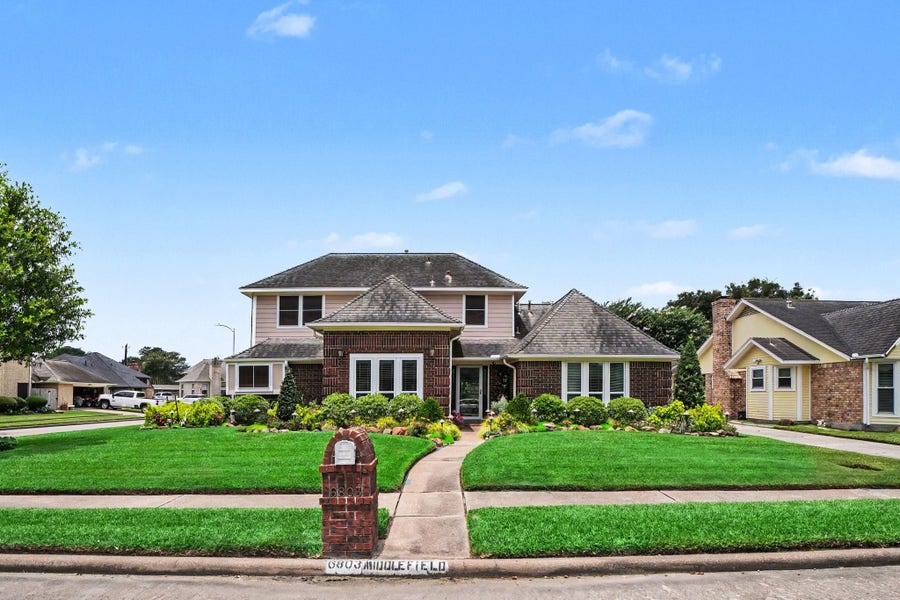 Property photo for 6803 Middlefield Drive, Pasadena, TX