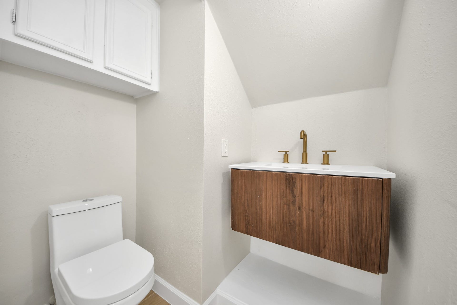 19707 Enchanted Oaks Drive, Spring, TX 77388 19707 Enchanted Oaks Drive, Spring, TX 77388