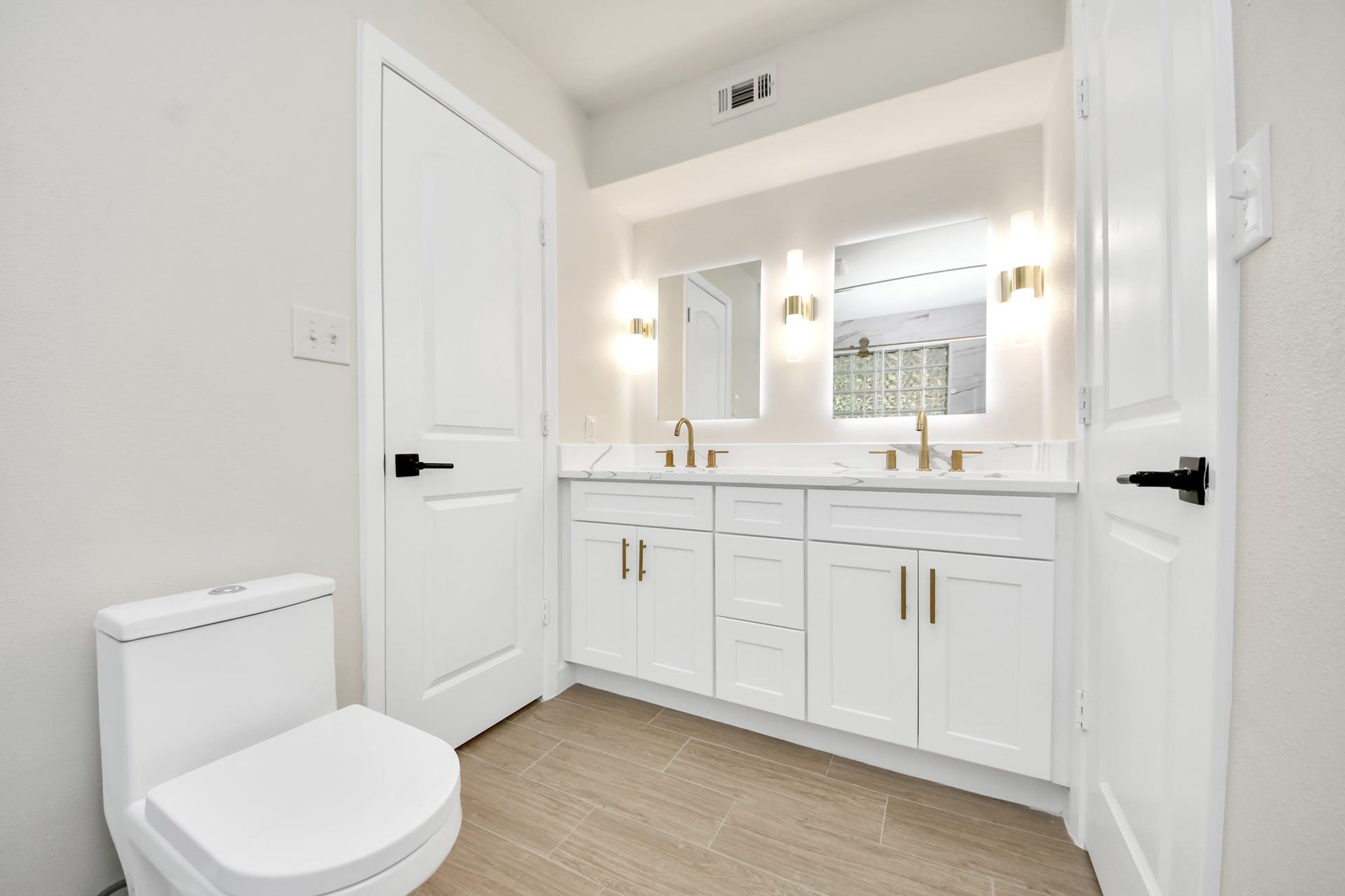 19707 Enchanted Oaks Drive, Spring, TX 77388 19707 Enchanted Oaks Drive, Spring, TX 77388