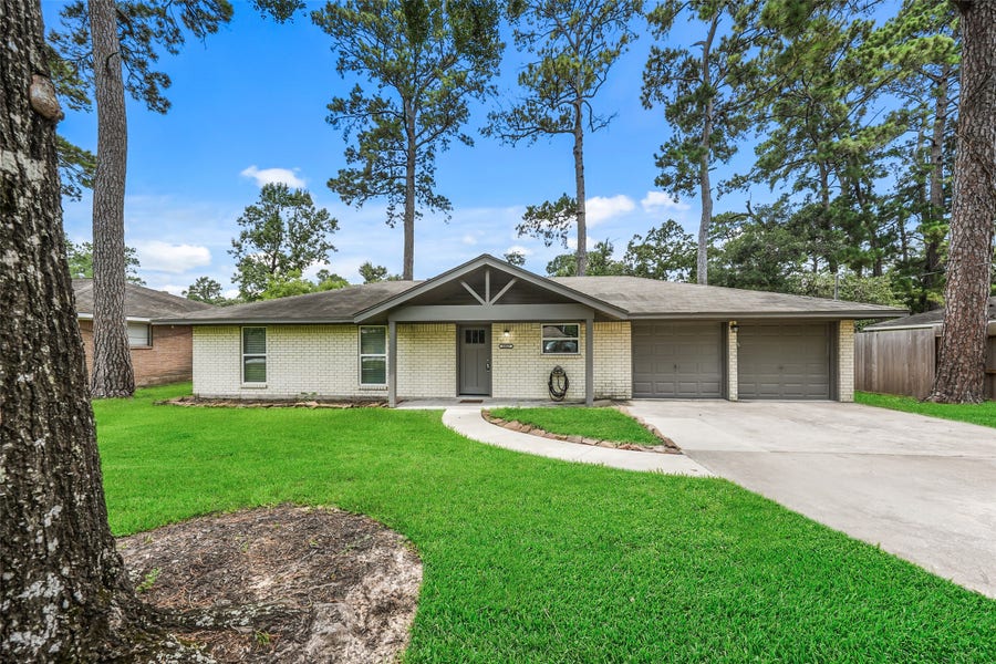Property photo for 25827 Glen Loch Drive, Spring, TX