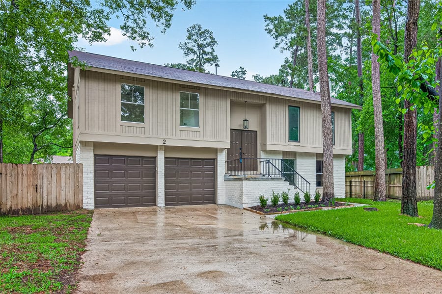 Property photo for 2 Kittiwake Court, Spring, TX