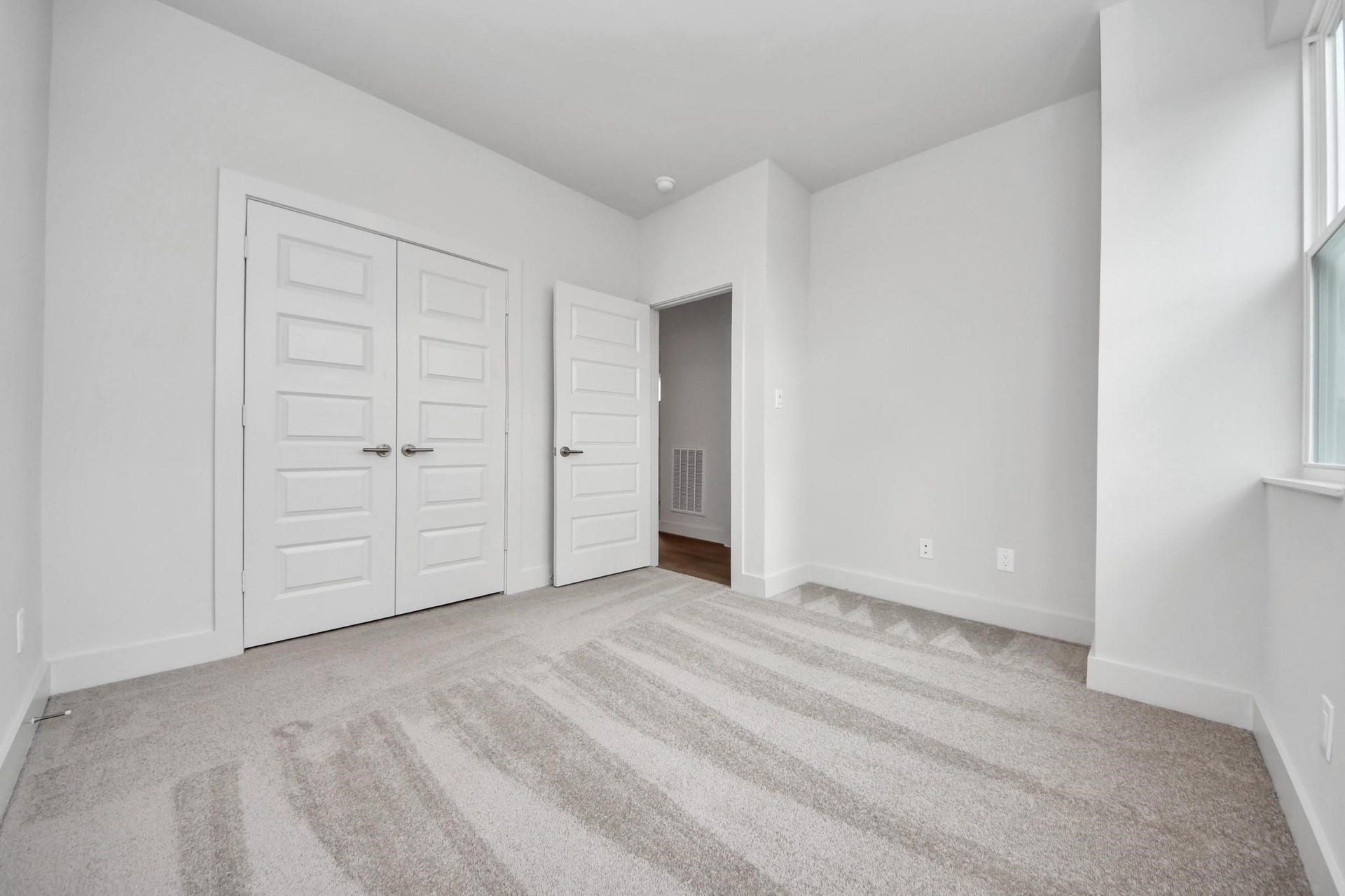 13105 Moncloa Drive, Houston, TX 77047 13105 Moncloa Drive, Houston, TX 77047