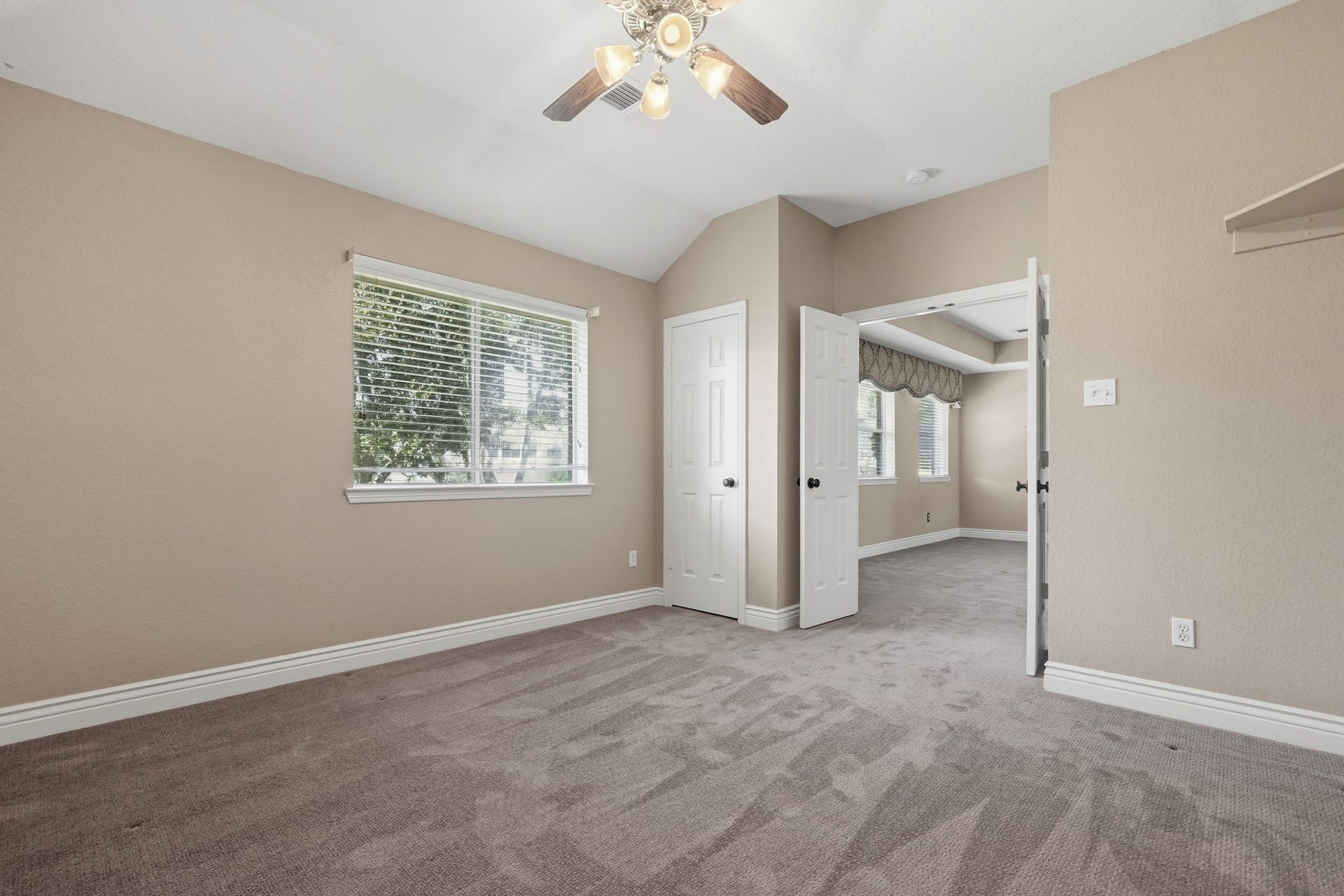 20210 Prim Pine Court, Cypress, TX 77433 Flex space with the option to serve as a 6th bedroom.