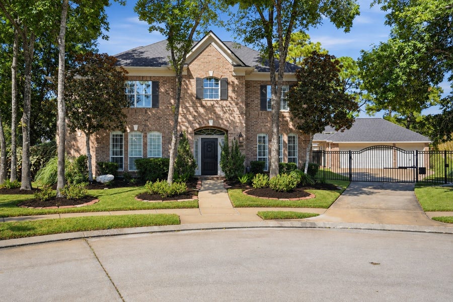 Property photo for 20210 Prim Pine Court, Cypress, TX
