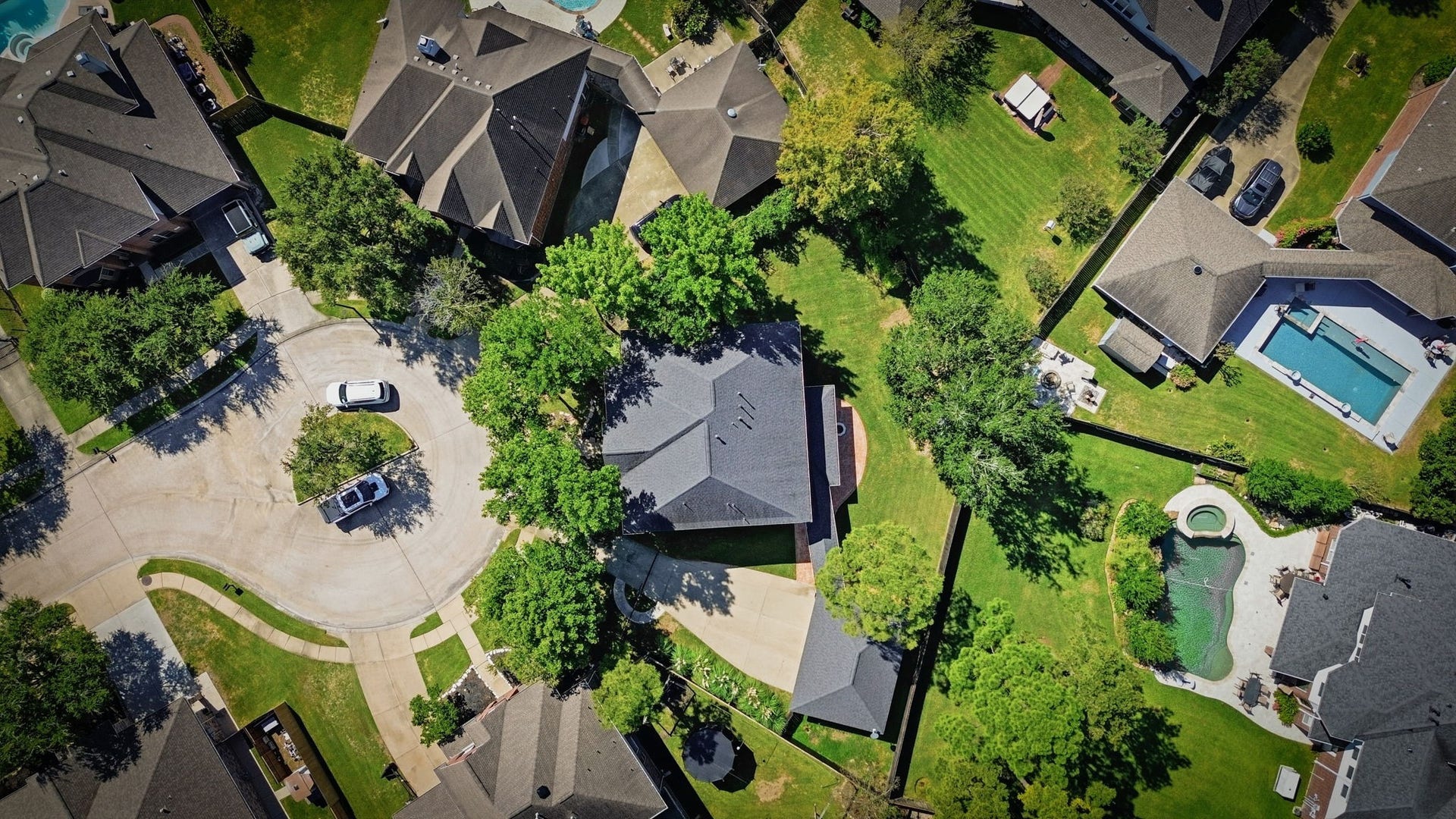 20210 Prim Pine Court, Cypress, TX 77433 Situated in a cul-de-sac for added privacy.