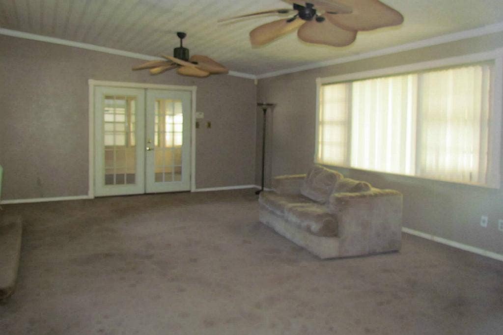 9710 Camelots Court, Pearland, TX 77584 9710 Camelots Court, Pearland, TX 77584