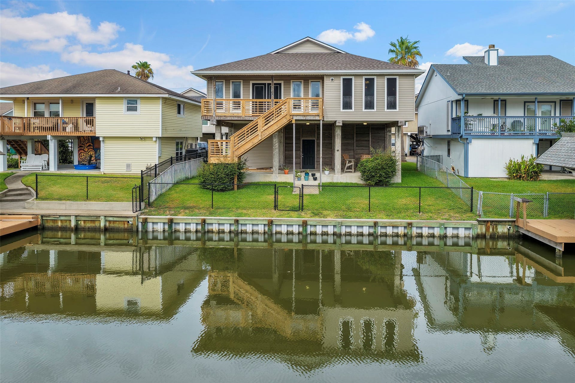 26 N Curlew Street, La Marque, TX 77568 26 N Curlew Street, La Marque, TX 77568