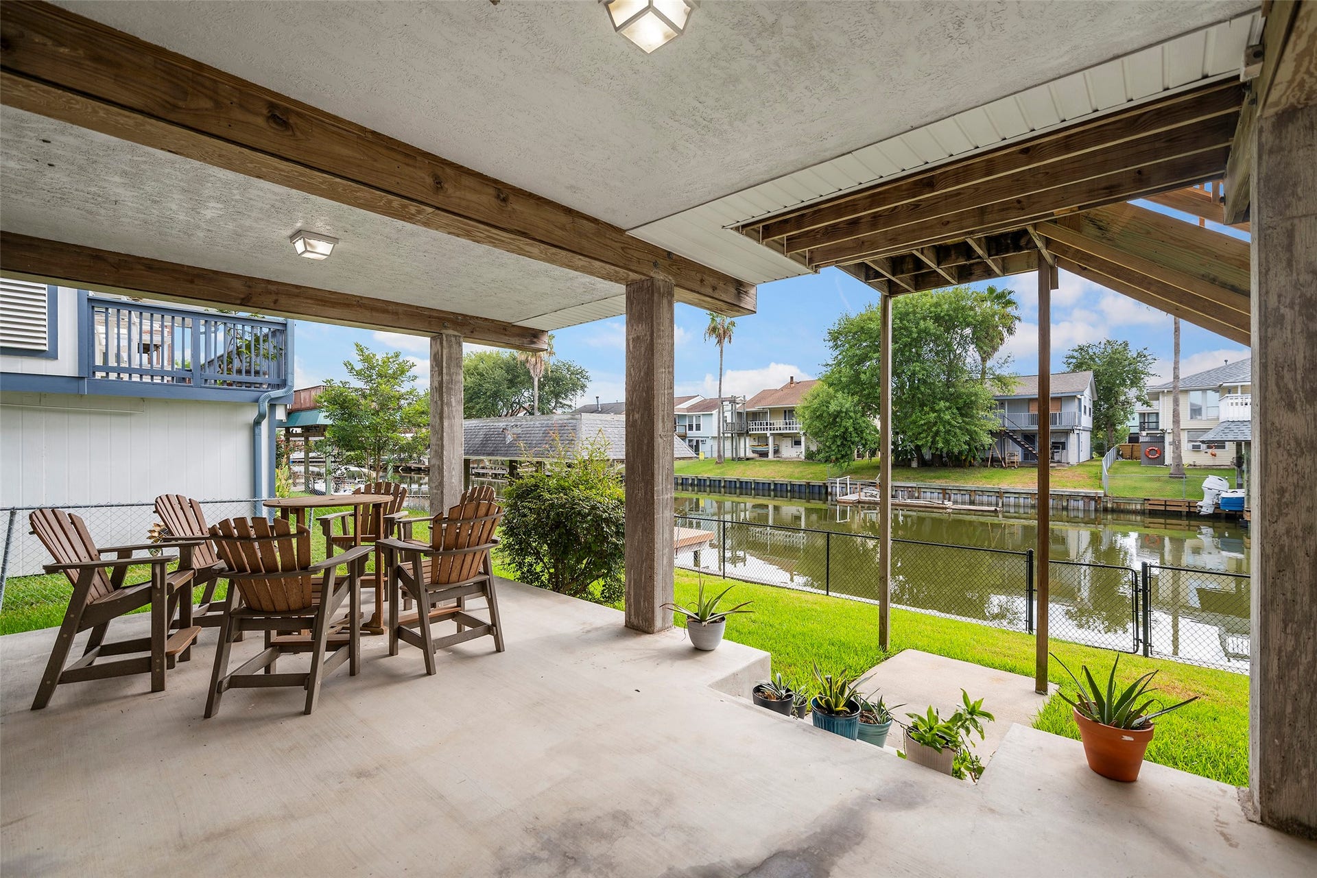 26 N Curlew Street, La Marque, TX 77568 26 N Curlew Street, La Marque, TX 77568