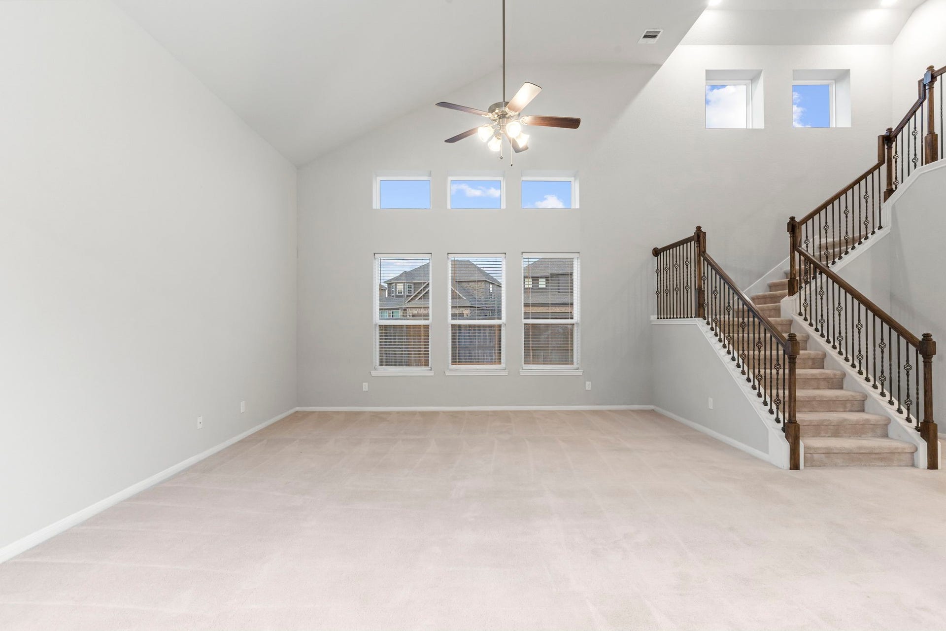 5406 Rustic Ruby Dr, Fulshear, TX 77423 Alternate View of the High Ceiling Living Room
