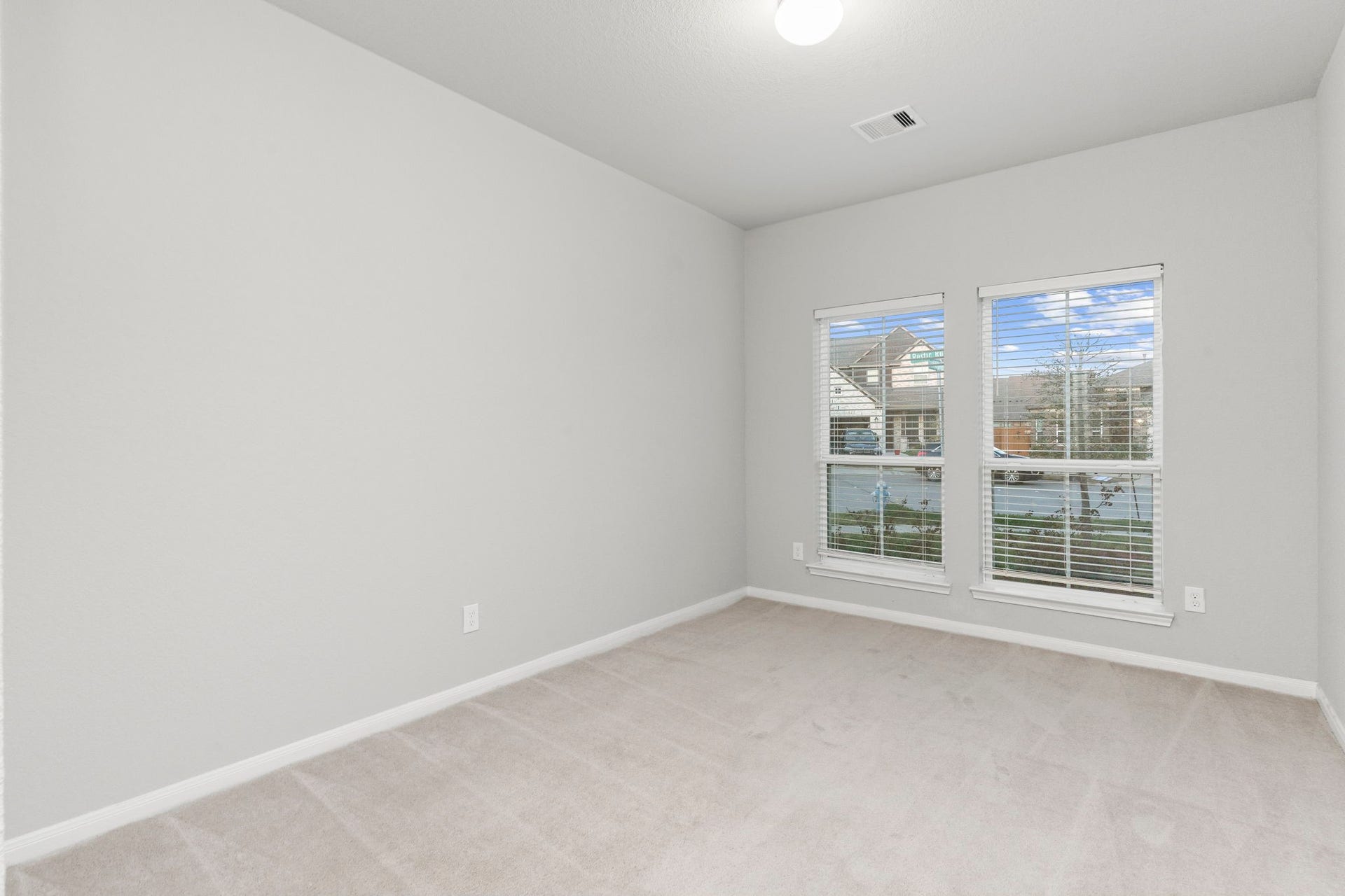 5406 Rustic Ruby Dr, Fulshear, TX 77423 Home Office