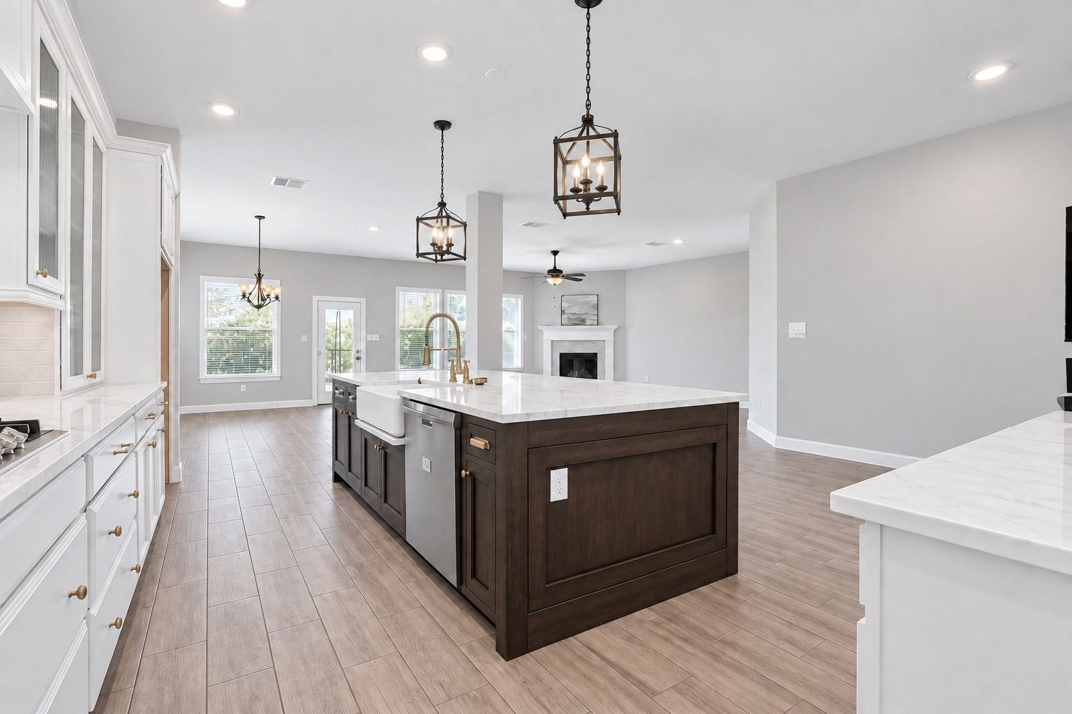 1515 Shining Willow Court, Richmond, TX 77406 Open-concept kitchen flows seamlessly into the dining area and spacious living room.
