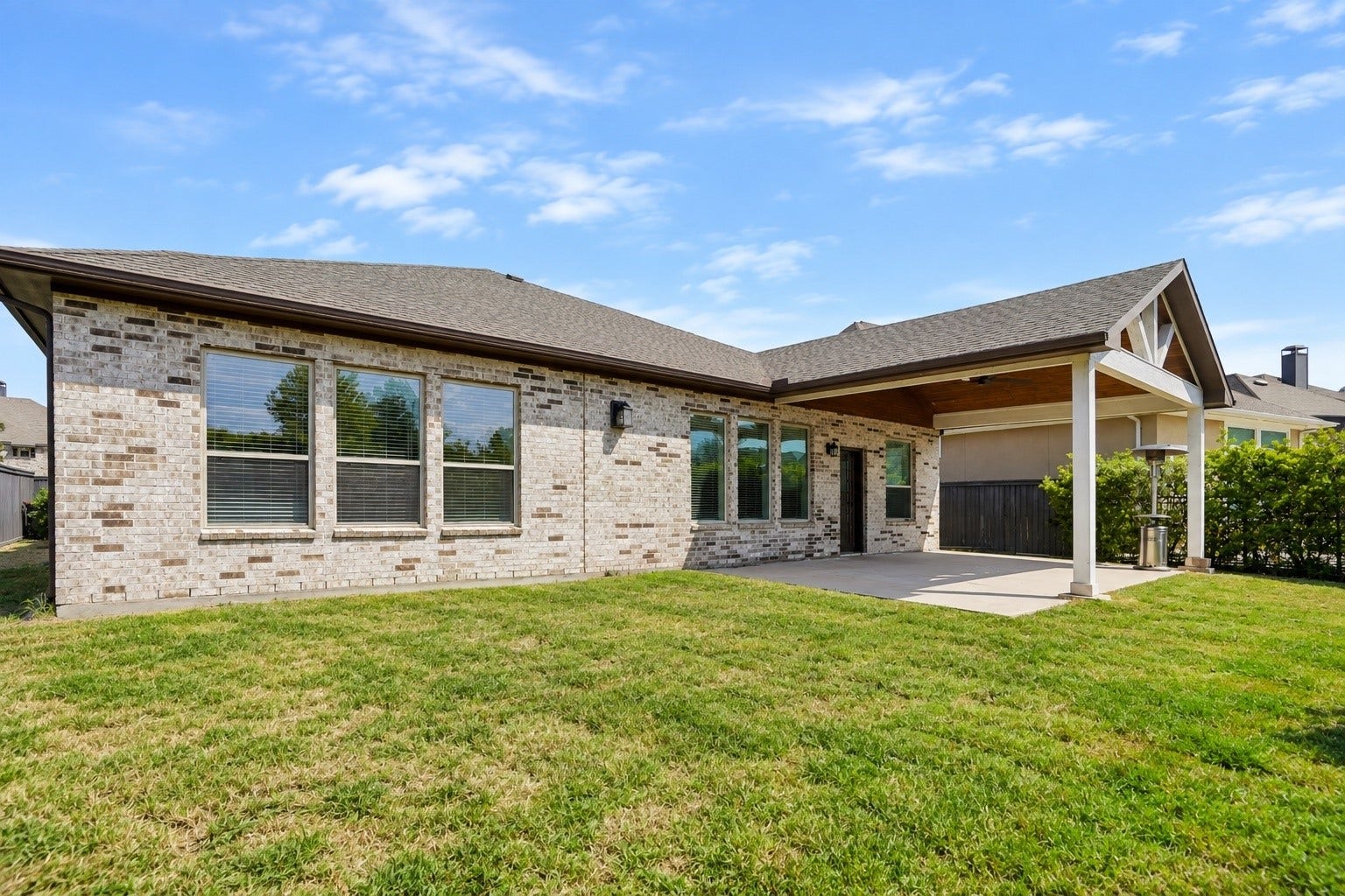 1515 Shining Willow Court, Richmond, TX 77406 Spacious covered patio with ceiling fan and no back neighbors for added privacy.